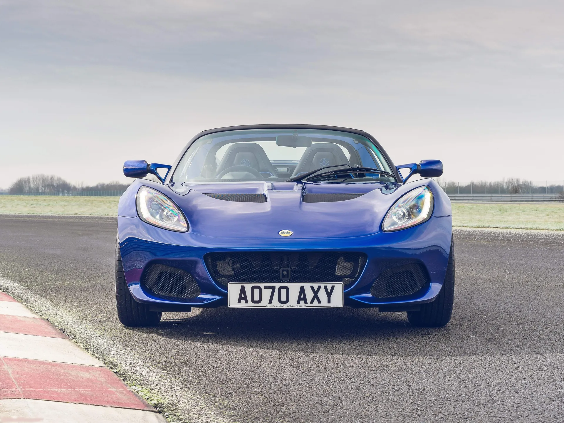 Lotus Elise Sport 240 Final Edition (2021) – zepředu