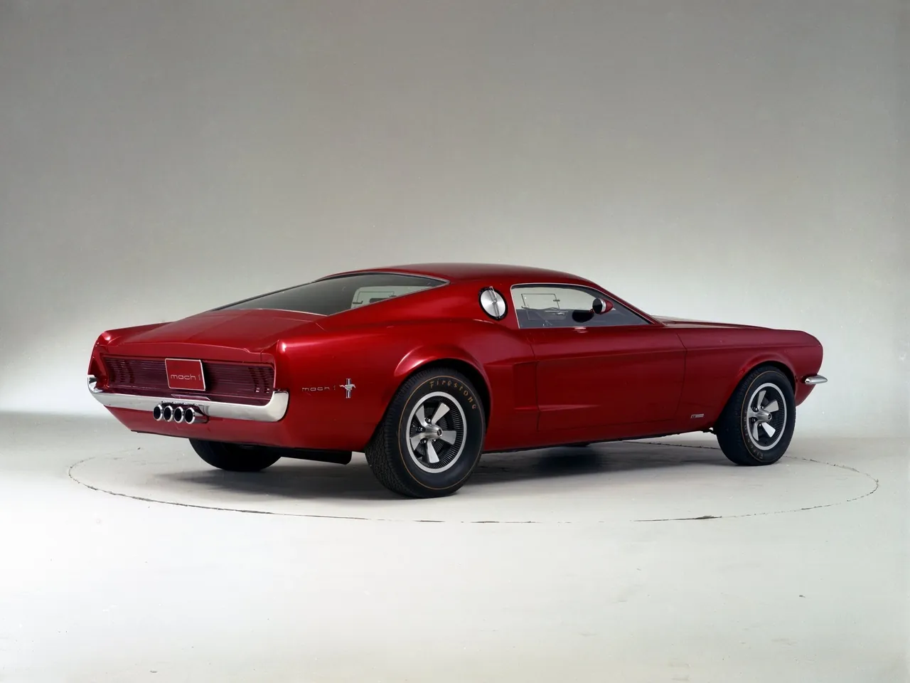Ford Mustang Mach 1 Concept (1966) – zadní tříčtvrteční pohled