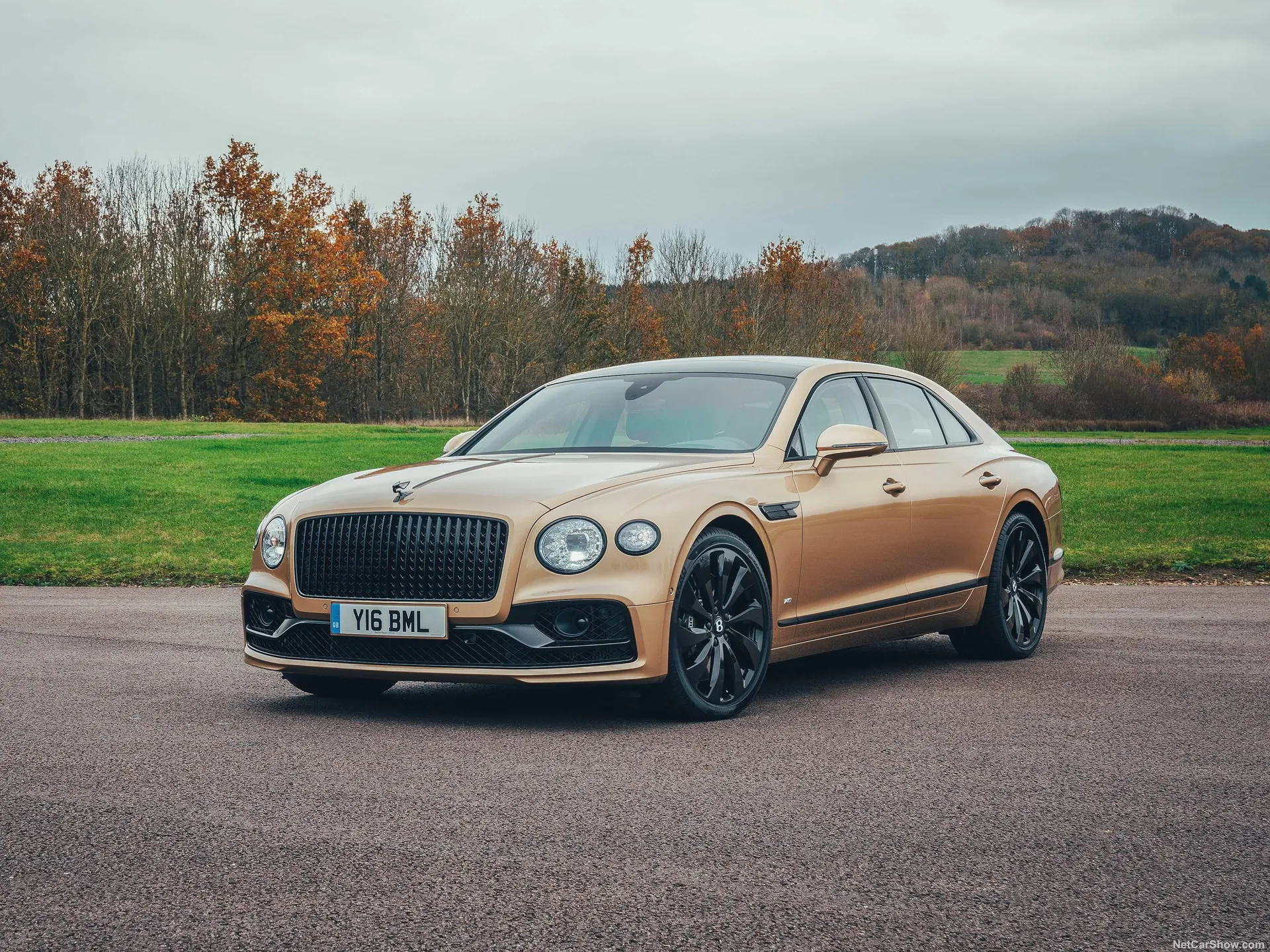 Bentley Flying Spur V8 (2021)