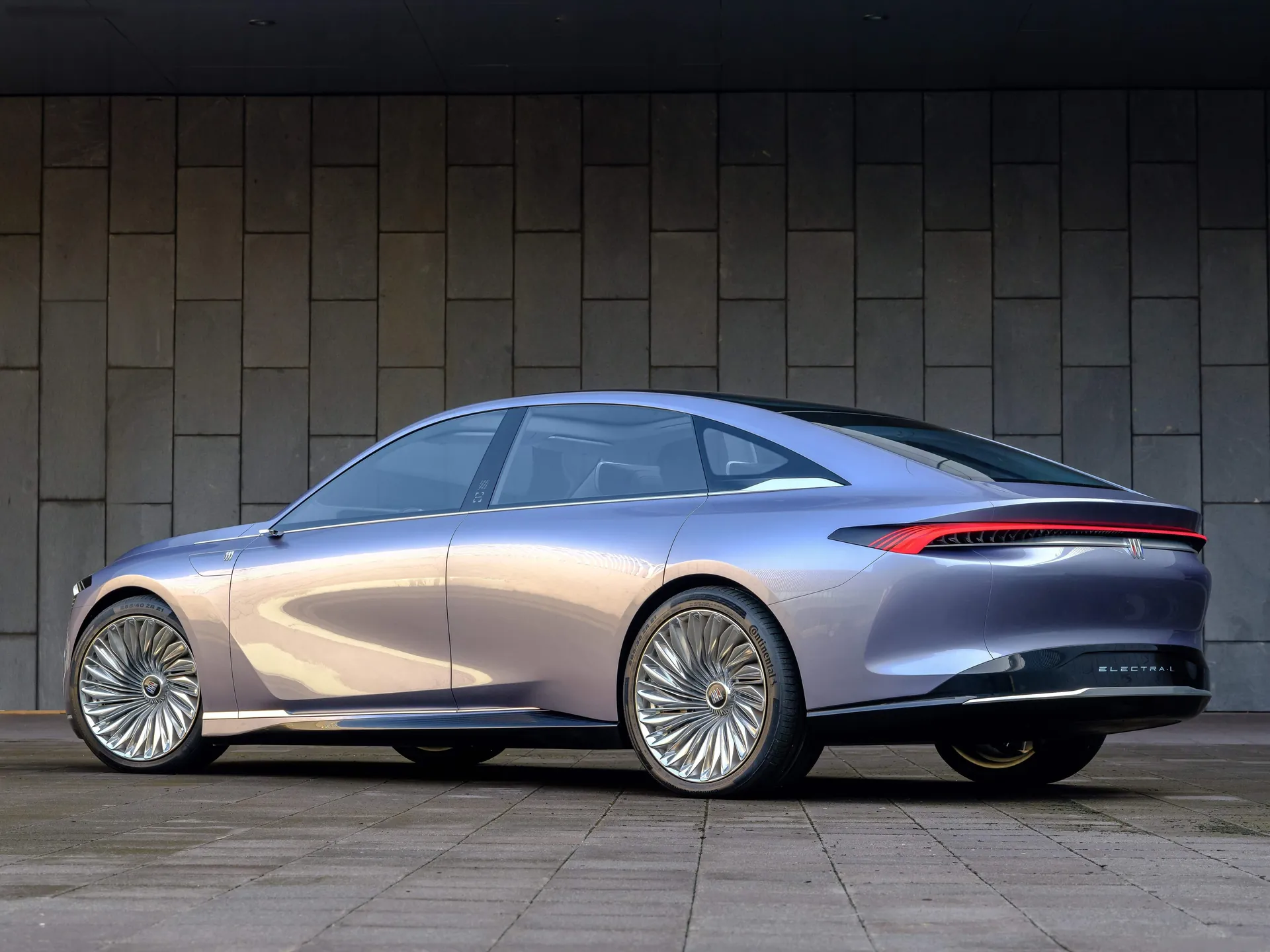 Buick Electra-L Concept (2024) - Rear Three-Quarter