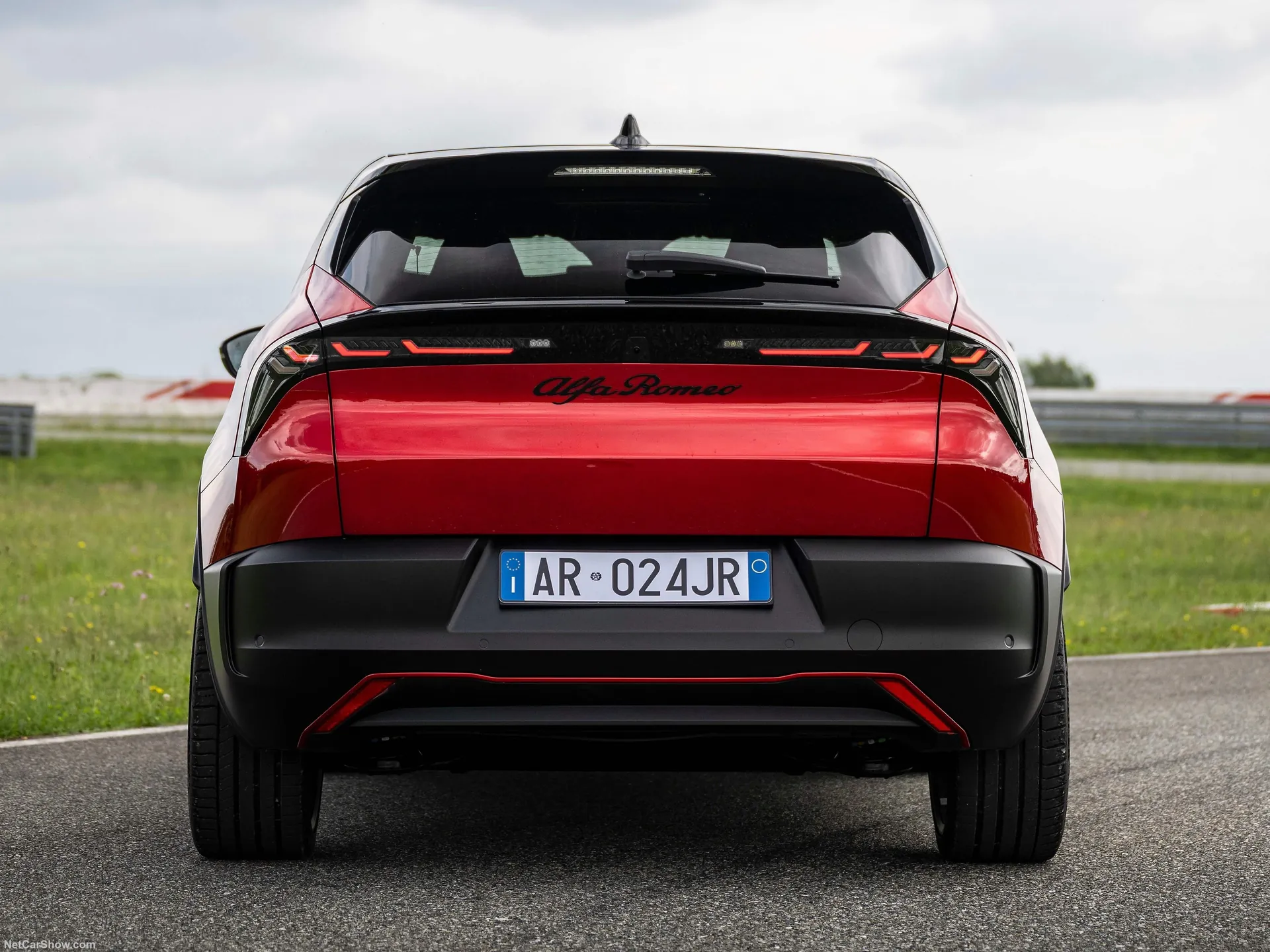 Alfa Romeo Junior (2025) – zezadu
