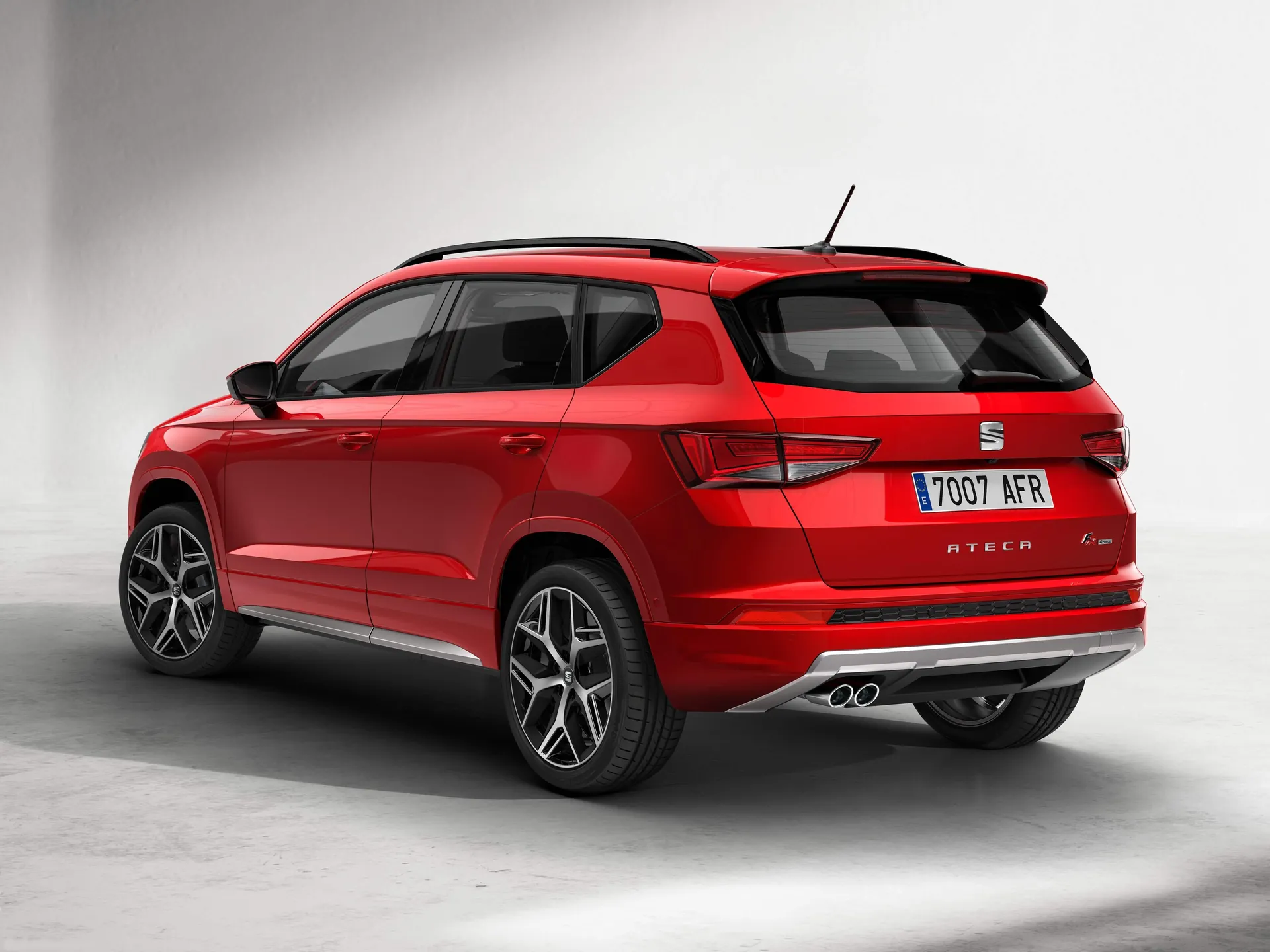 Seat Ateca FR (2018) – zadní tříčtvrteční pohled