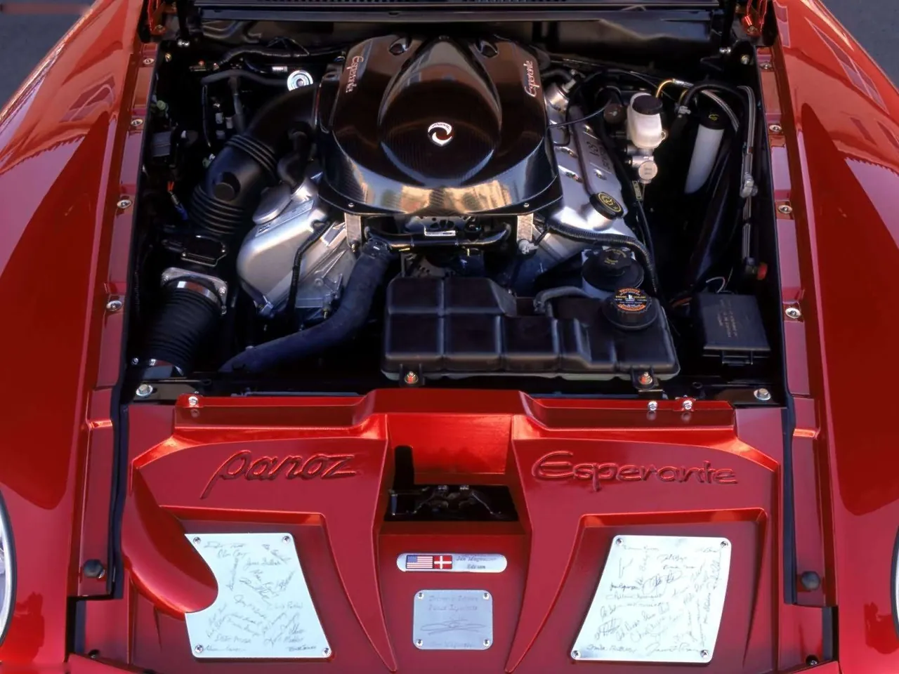 Panoz Esperante Jan Magnussen Edition (2003) – motorový prostor