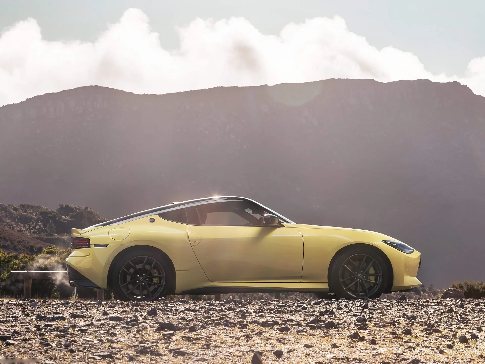 Nissan Z [AU] (2023) – boční profil