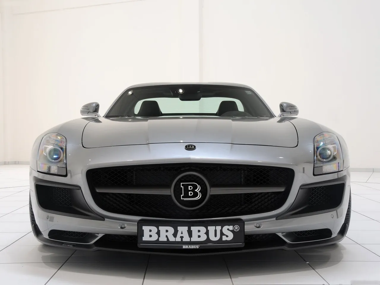 Brabus 700 Biturbo (2011) – zepředu