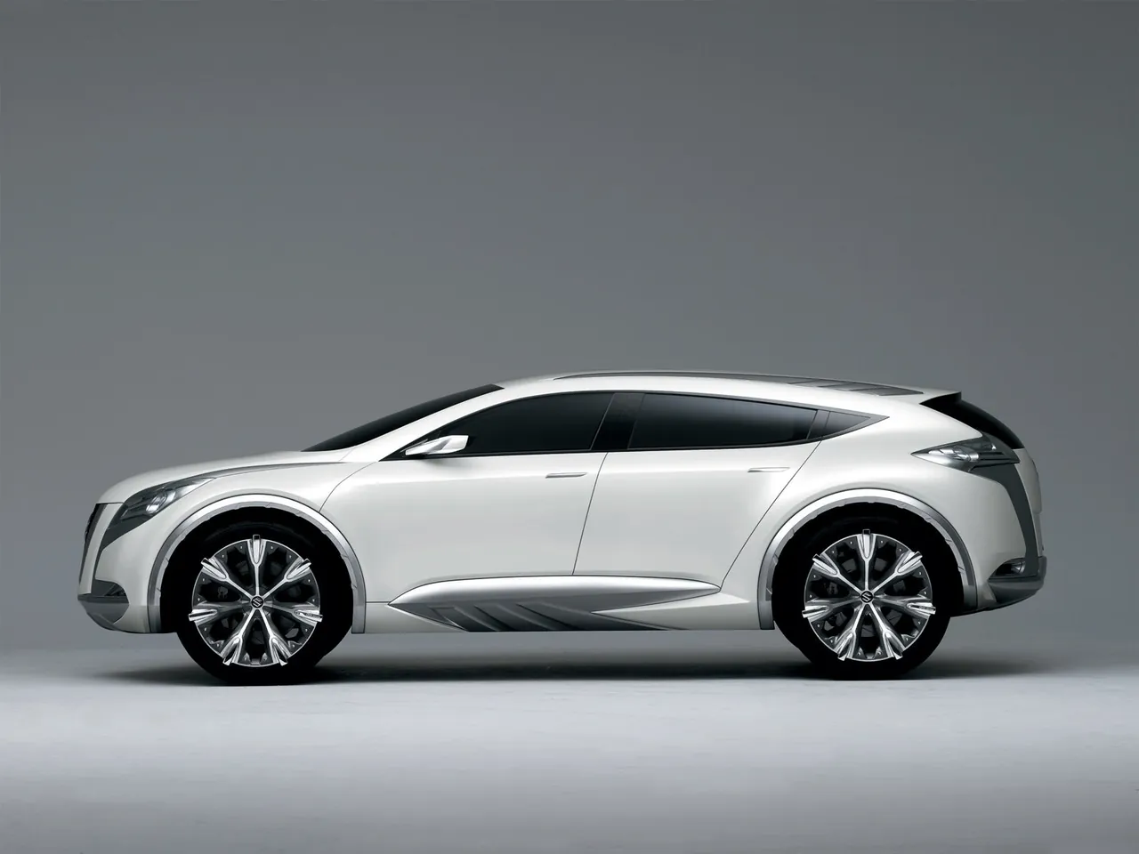 Suzuki Kizashi 2 Concept (2007) – boční profil