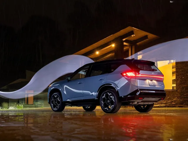 Nissan Rogue Hybrid (2027)