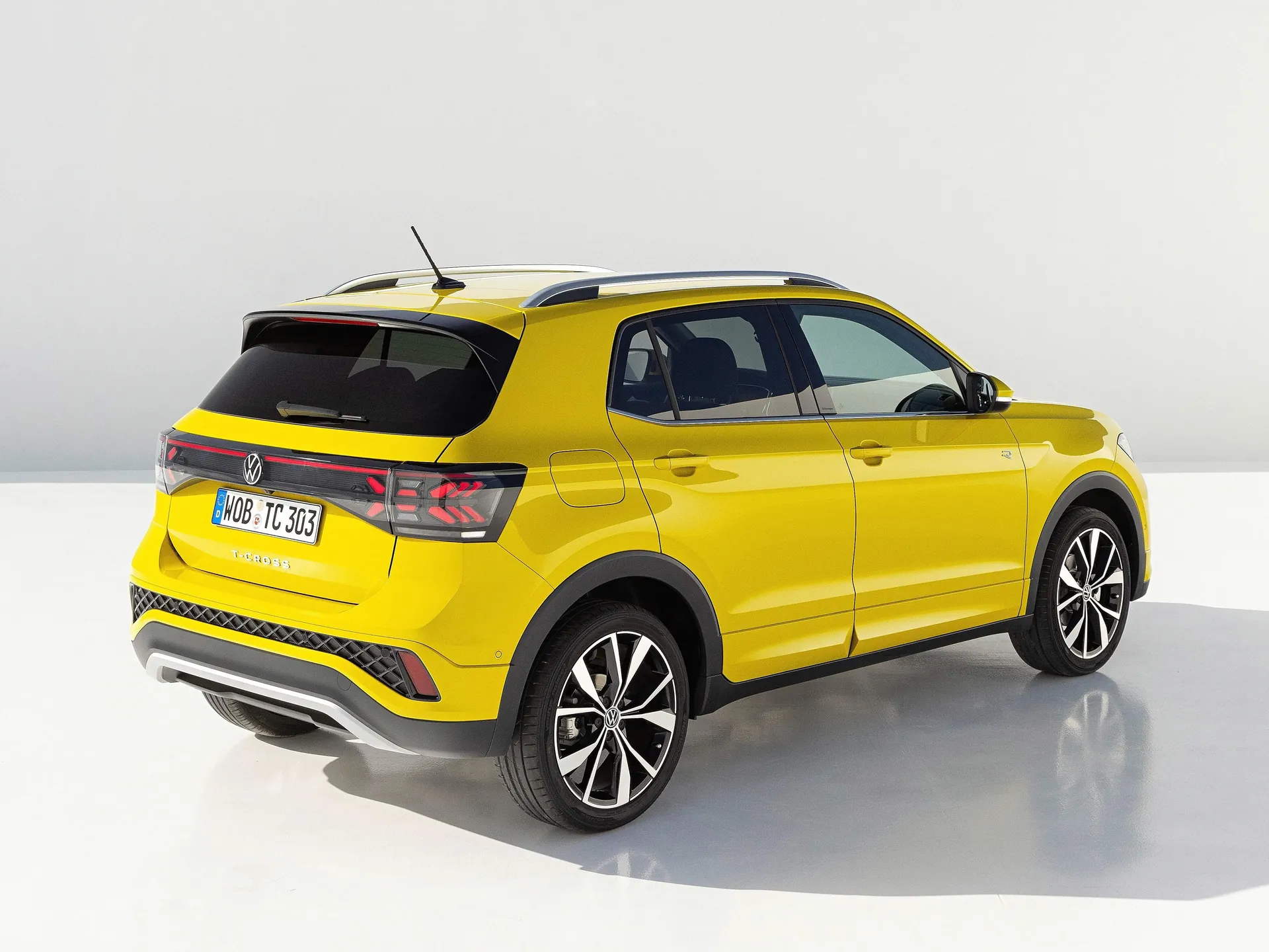 Volkswagen T-Cross (2024) – zadní tříčtvrteční pohled