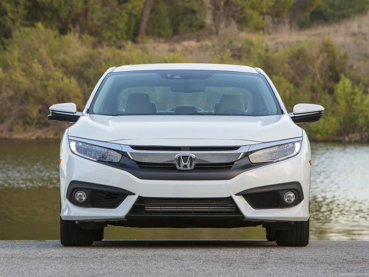 Honda Civic Sedan (2016) – zepředu