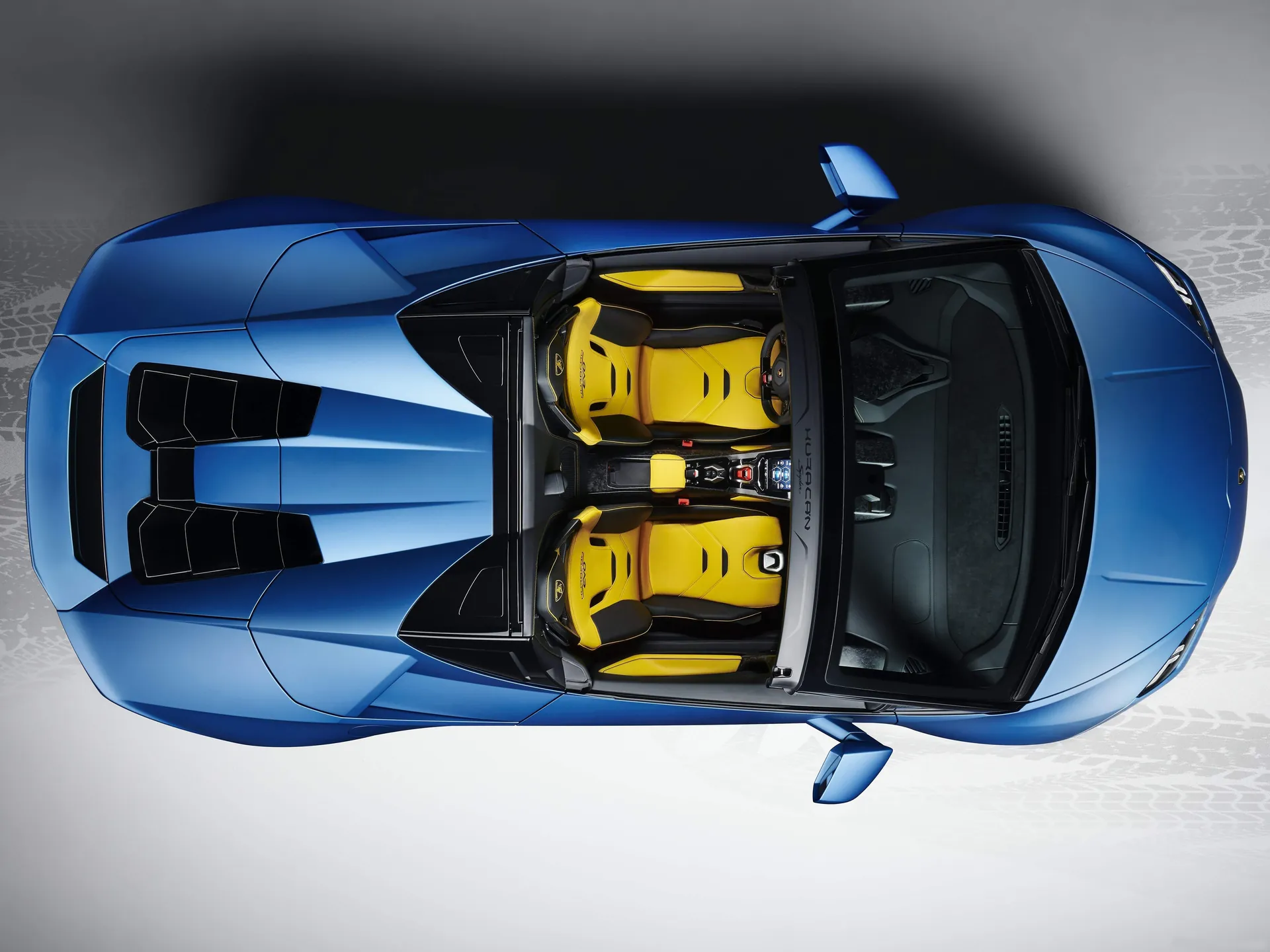 Lamborghini Huracan Evo RWD Spyder (2021) – pohled shora