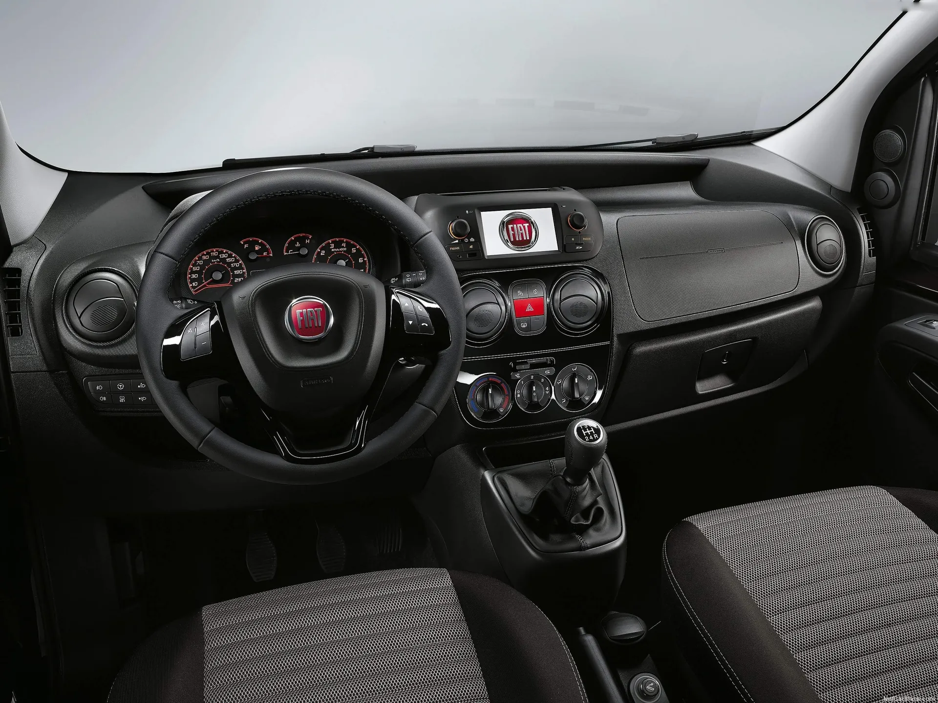 Fiat Qubo (2017) – interiér