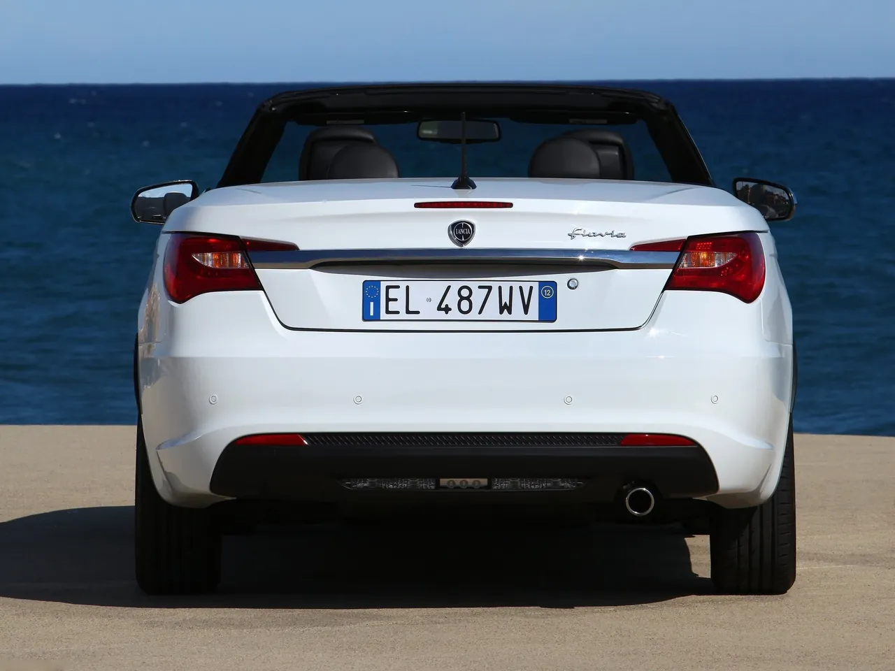 Lancia Flavia (2013) – zezadu