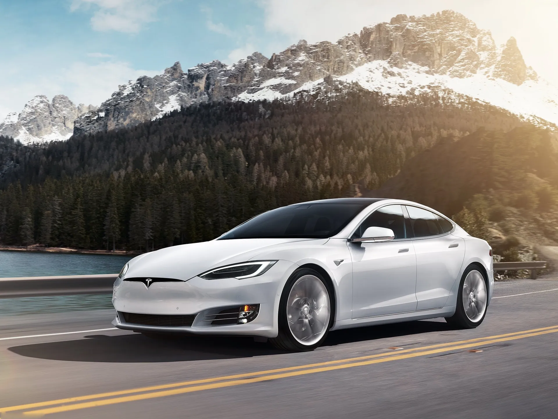 Tesla Model S (2017)