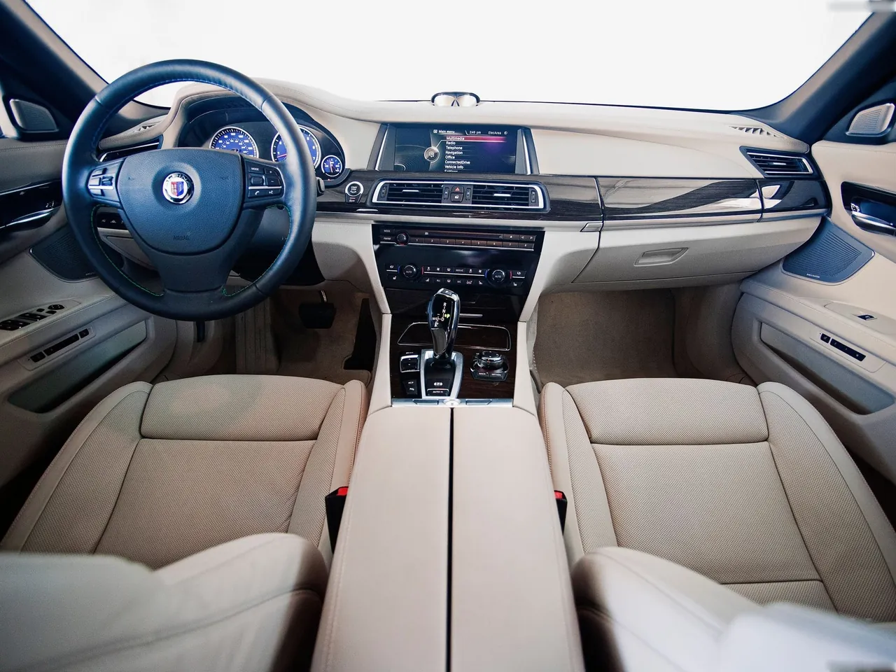 Alpina BMW B7 (2013) – interiér