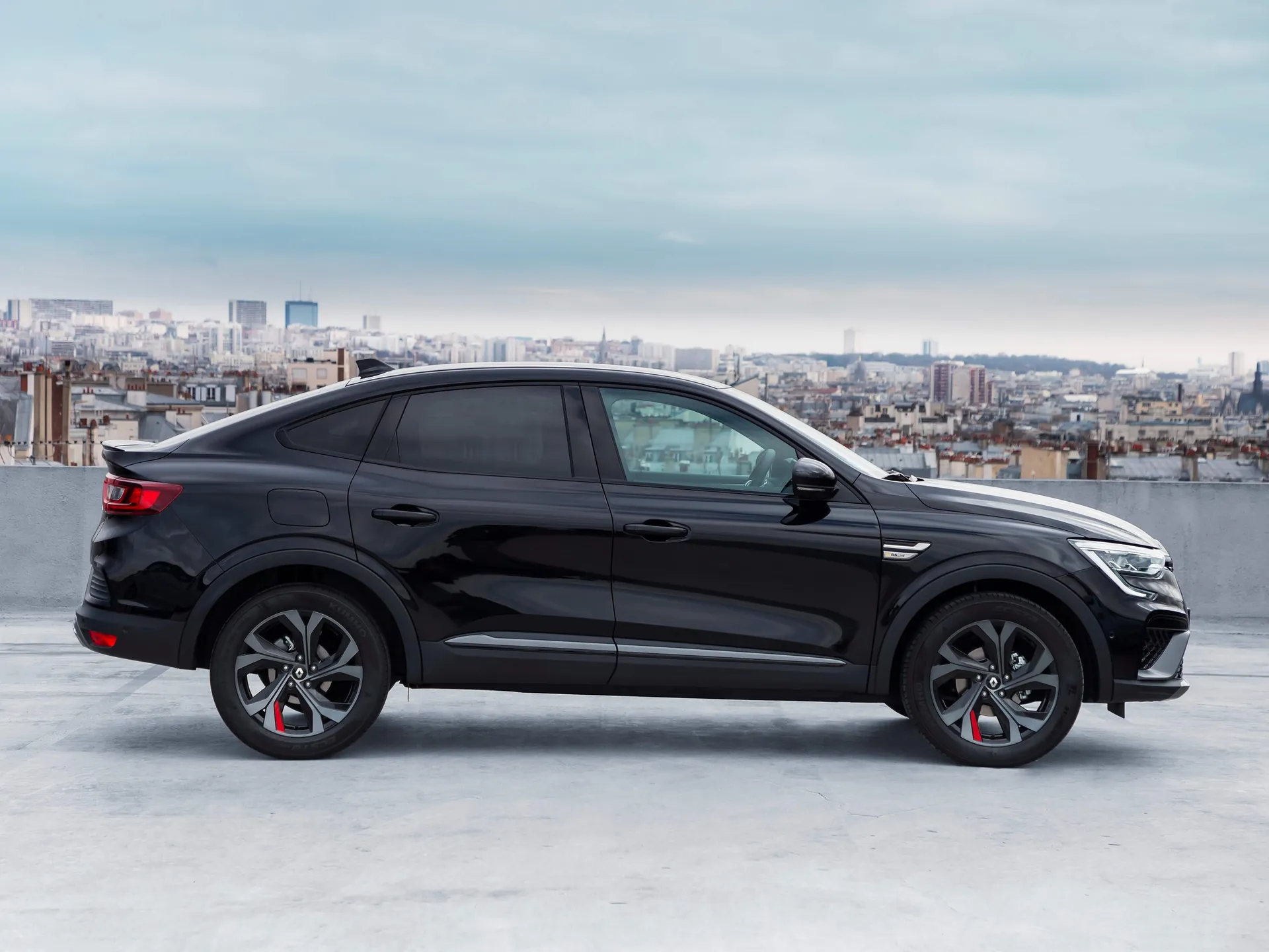 Renault Arkana [EU] (2022) – boční profil