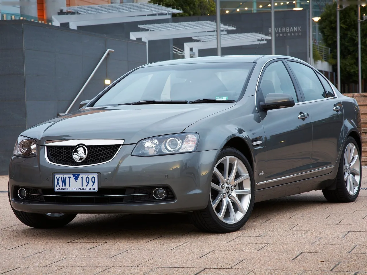 Holden VE II Commodore Calais V (2011)