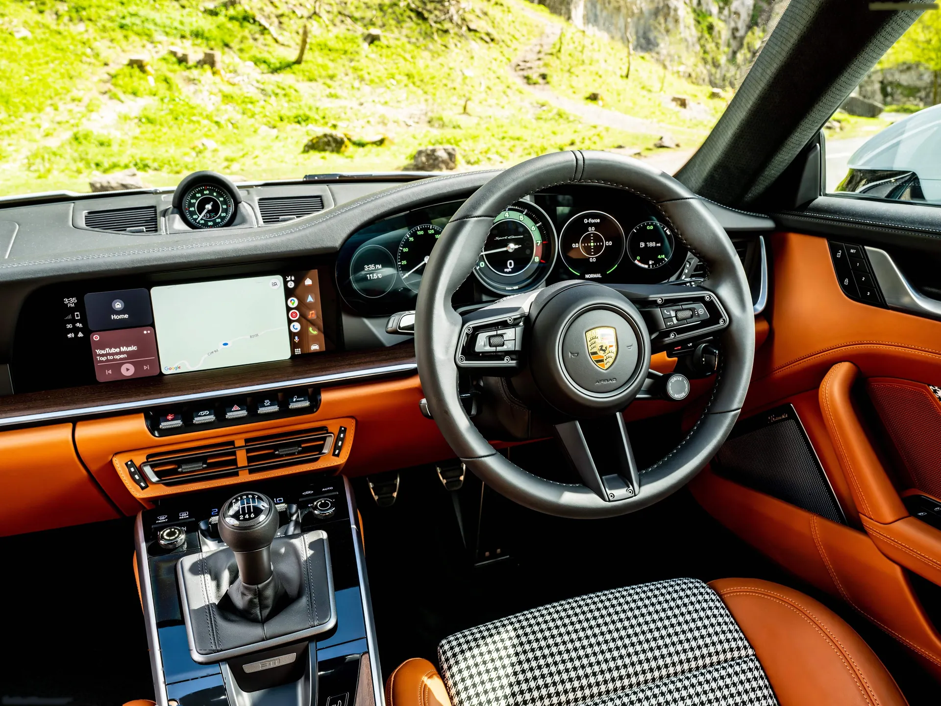 Porsche 911 Sport Classic [UK] (2023) - Interior