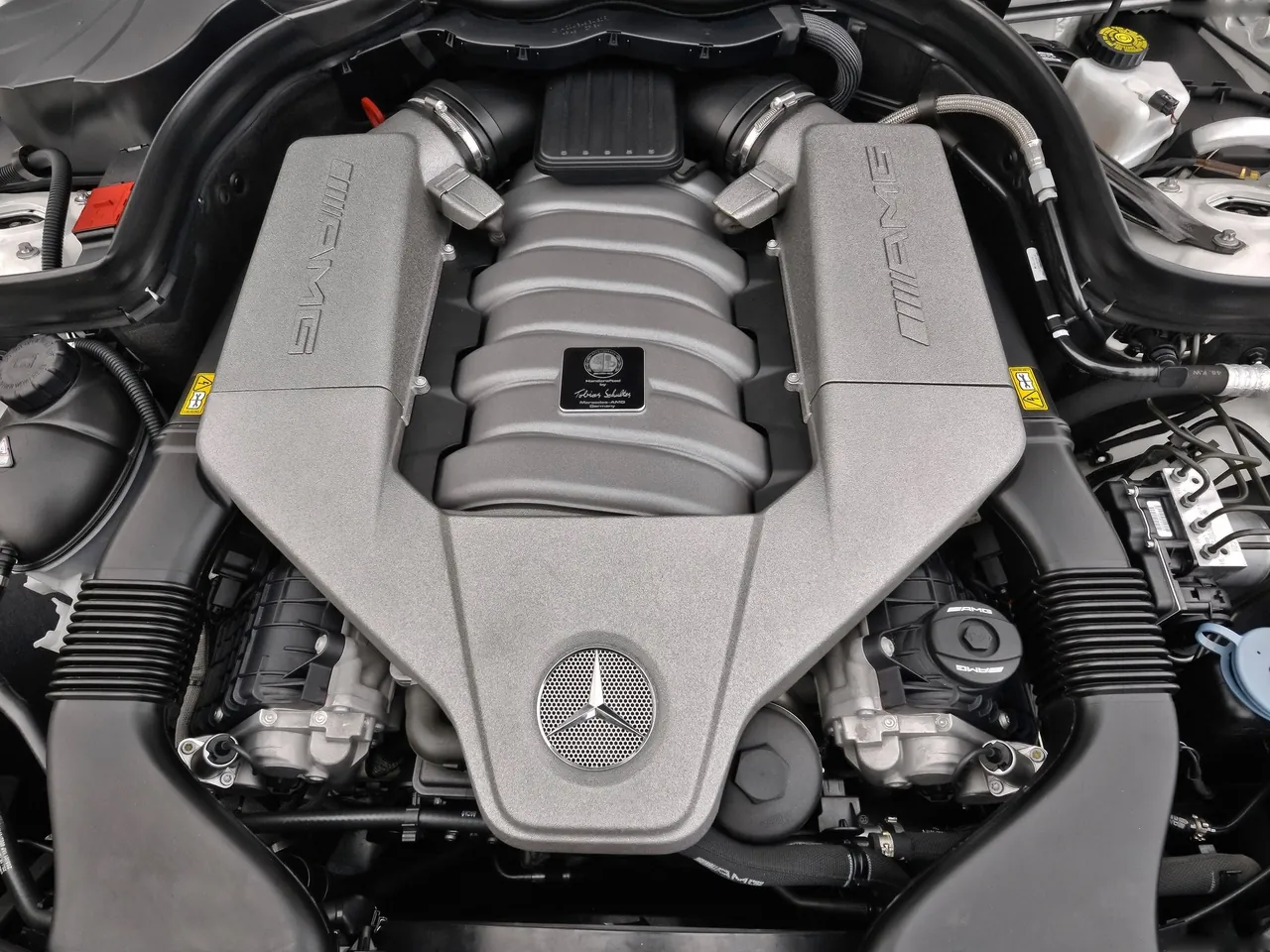 Mercedes-Benz C63 AMG Coupe Black Series (2012) – motor