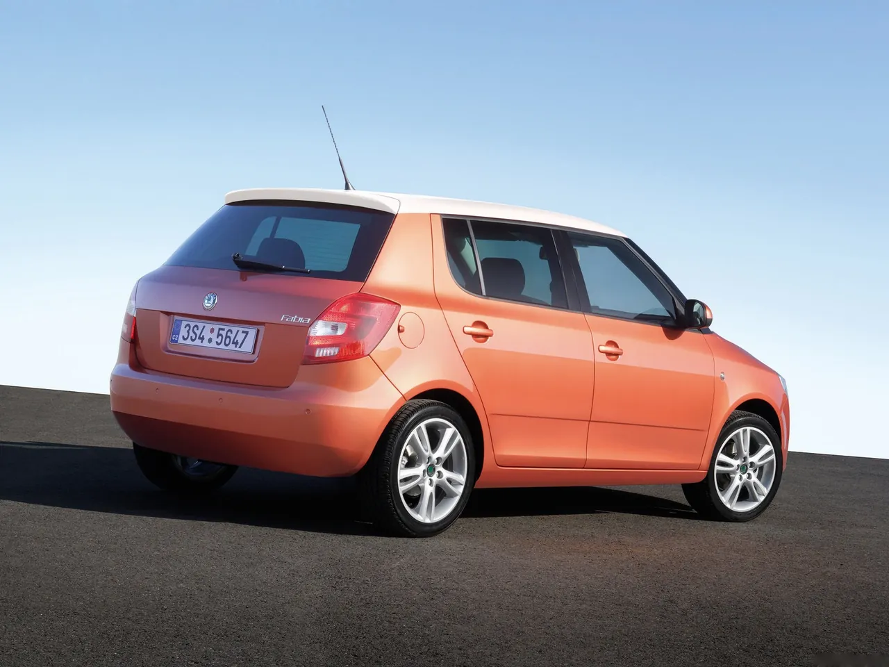 Skoda Fabia (2007) – zadní tříčtvrteční pohled