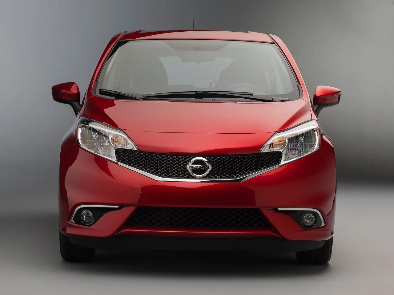 Nissan Versa Note SR (2015) – zepředu