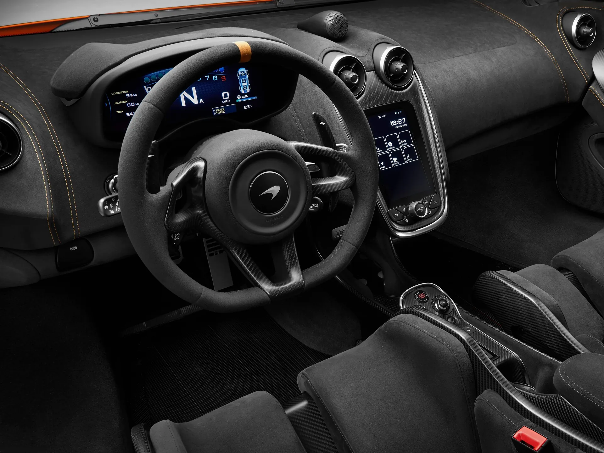 McLaren 600LT (2019) – interiér