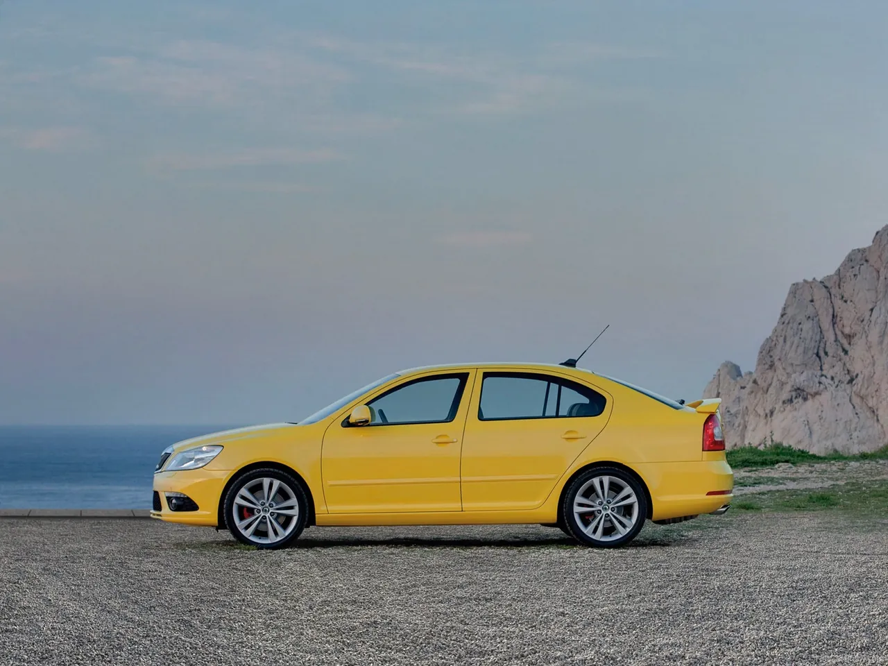 Skoda Octavia RS (2010) – boční profil