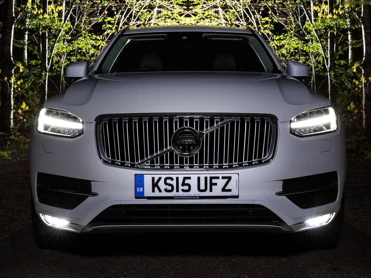 Volvo XC90 [UK] (2015) – zepředu