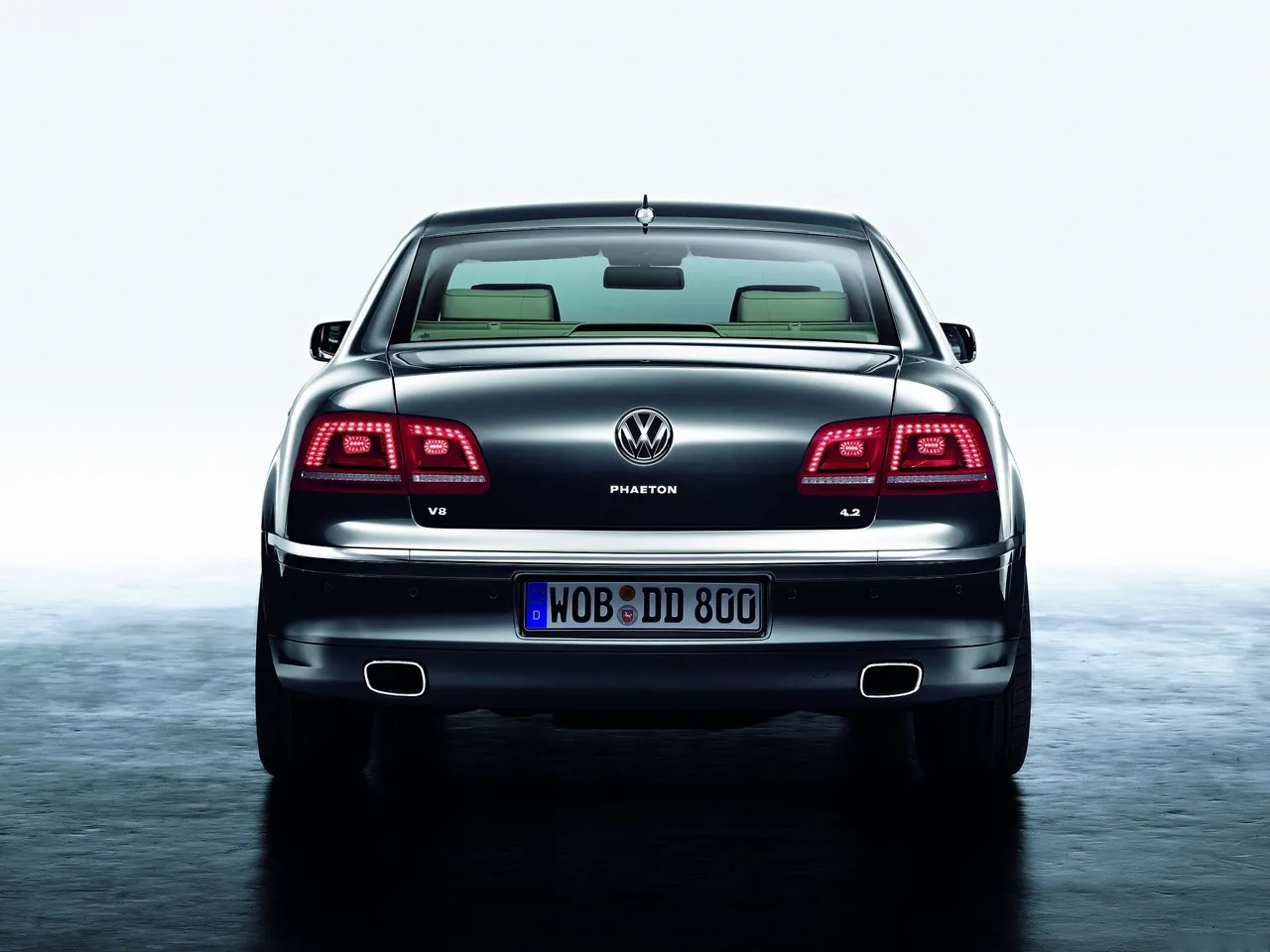 Volkswagen Phaeton (2011) - Rear