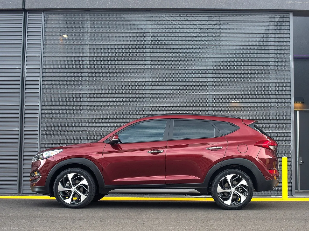 Hyundai Tucson (2016) – boční profil