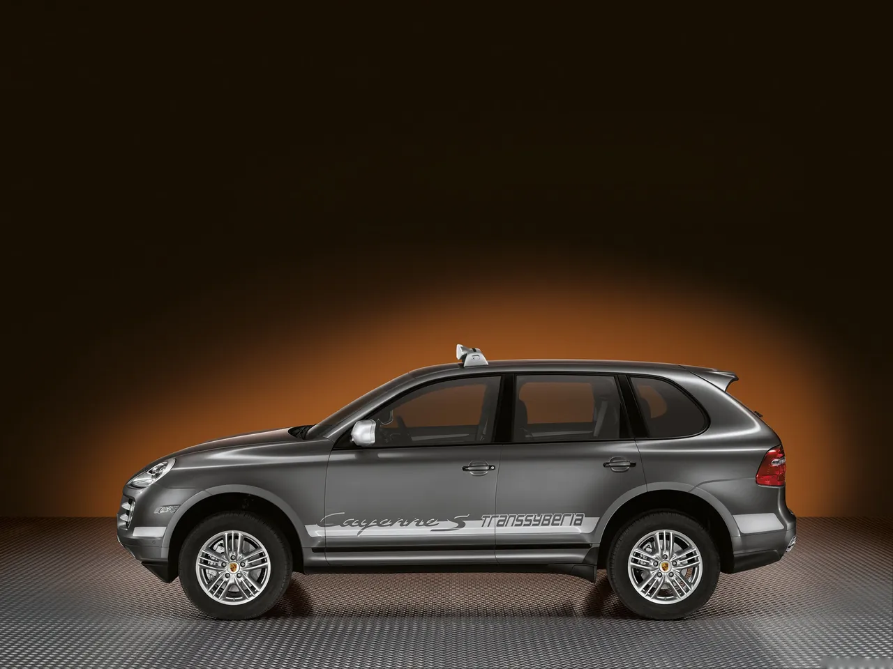 Porsche Cayenne S Transsyberia (2010) - Side Profile