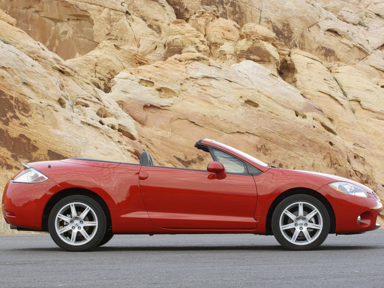 Mitsubishi Eclipse Spyder (2007) - Side Profile