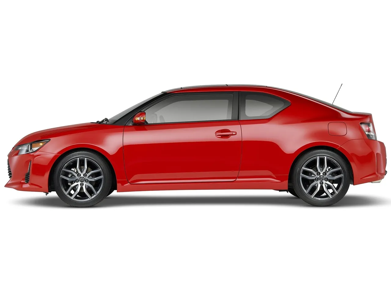 Scion tC (2014) – boční profil