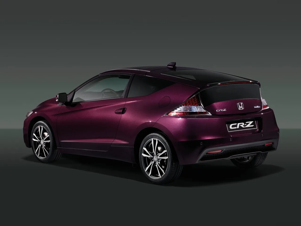 Honda CR-Z (2013) – zadní tříčtvrteční pohled