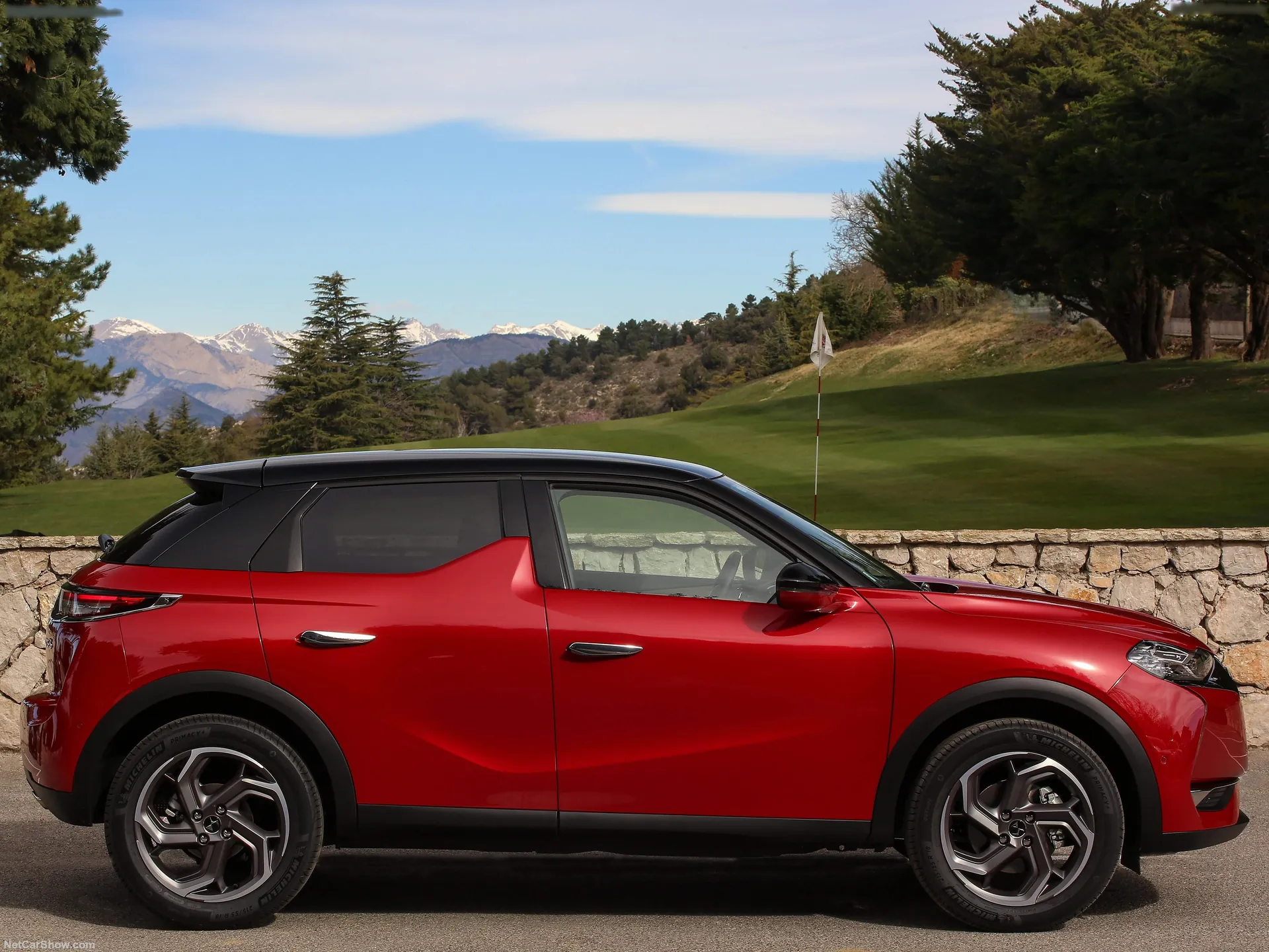 DS 3 Crossback (2019) – boční profil