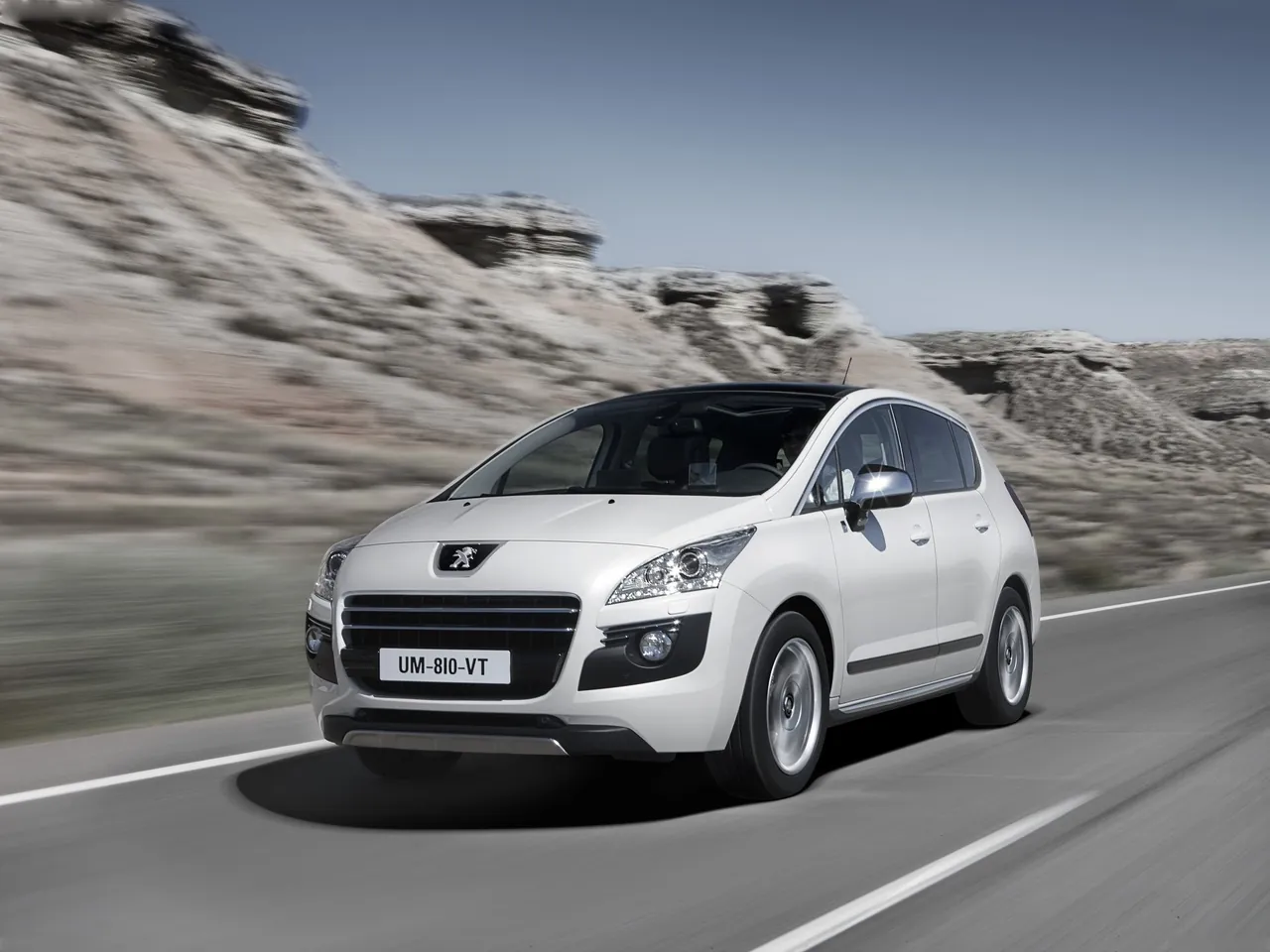 Peugeot 3008 HYbrid4 (2012)