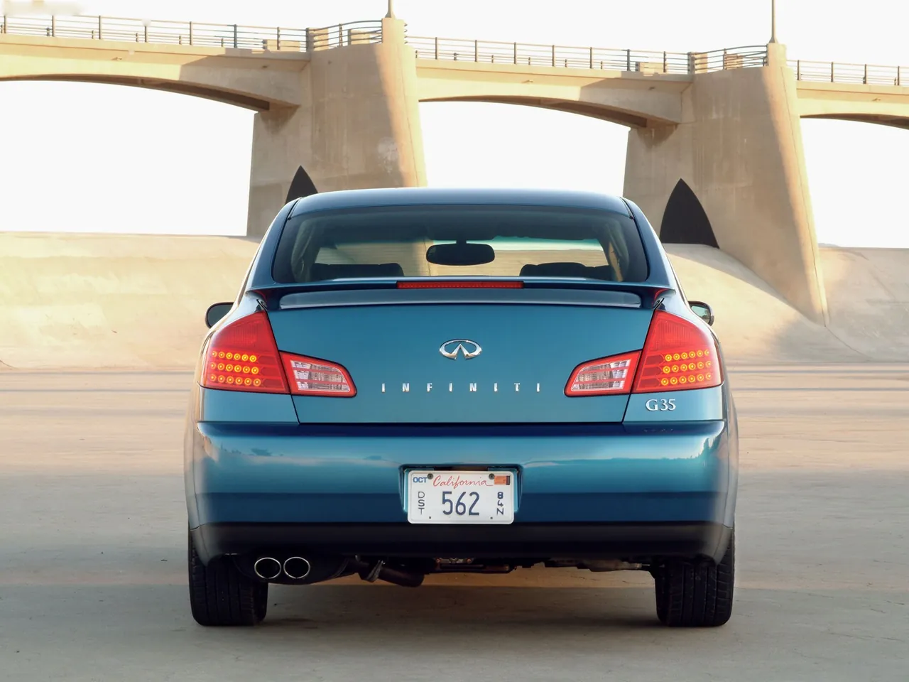 Infiniti G35 (2003) – zezadu