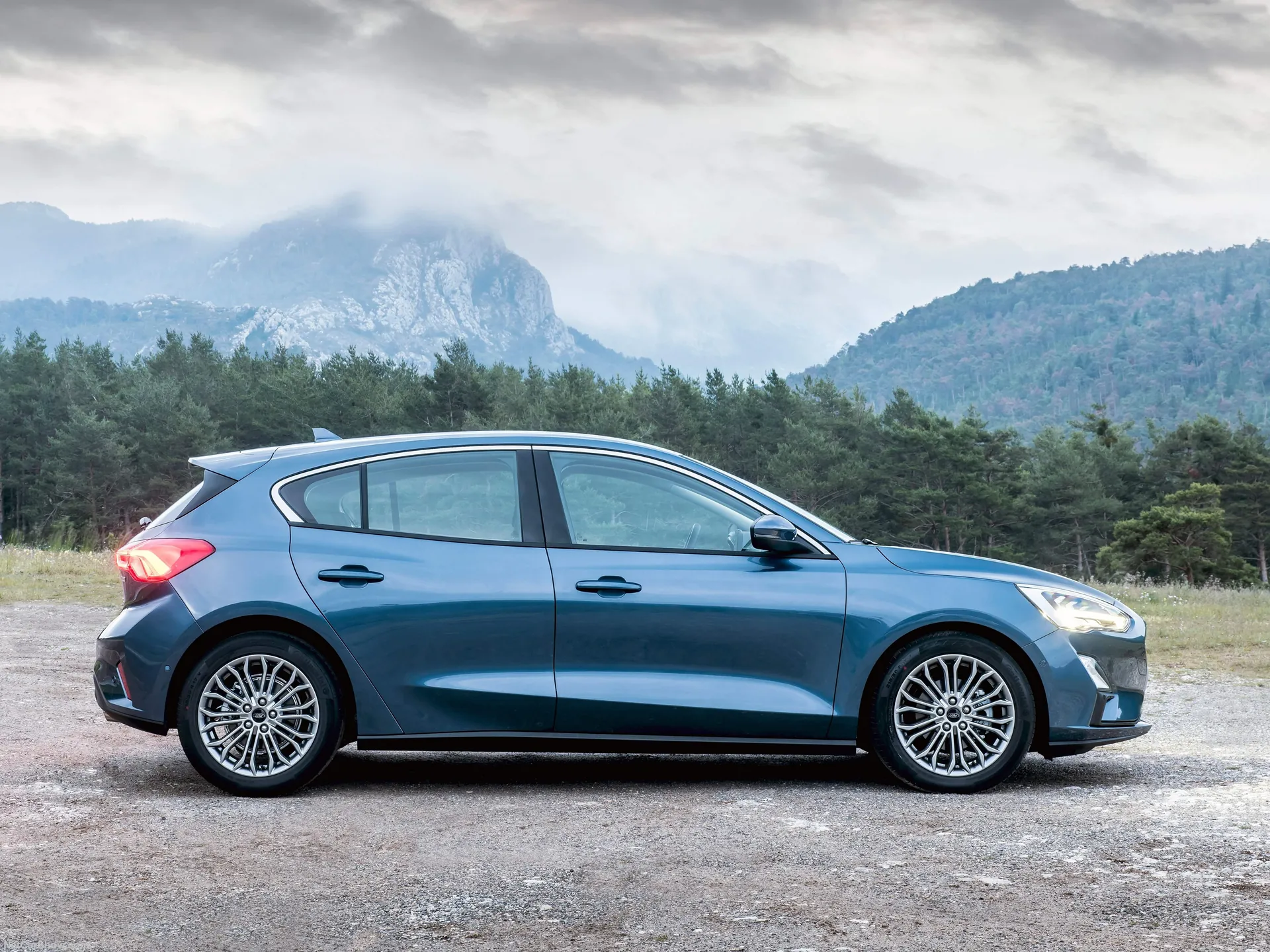 Ford Focus (2019) – boční profil