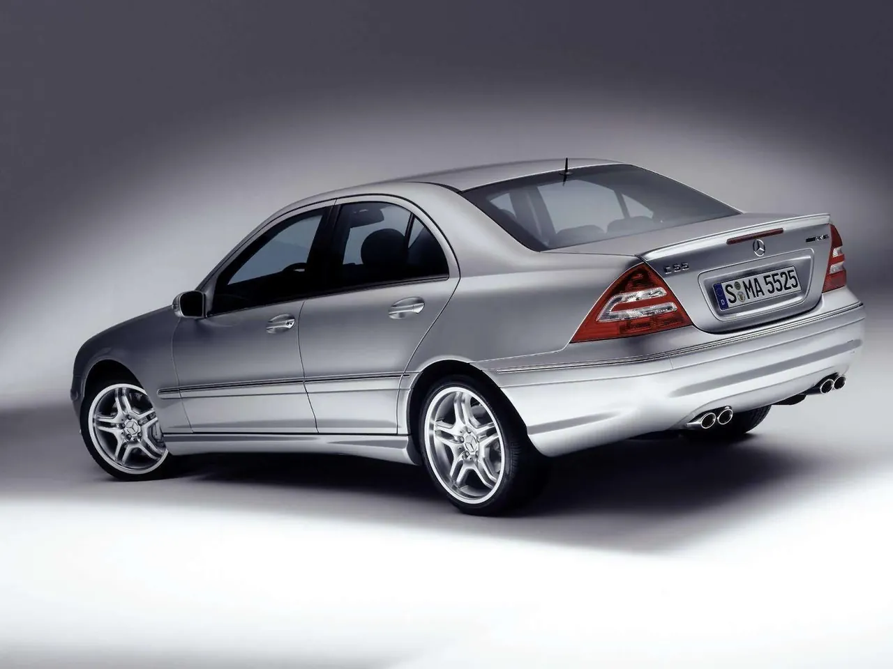Mercedes-Benz C55 AMG (2004) - Rear Three-Quarter