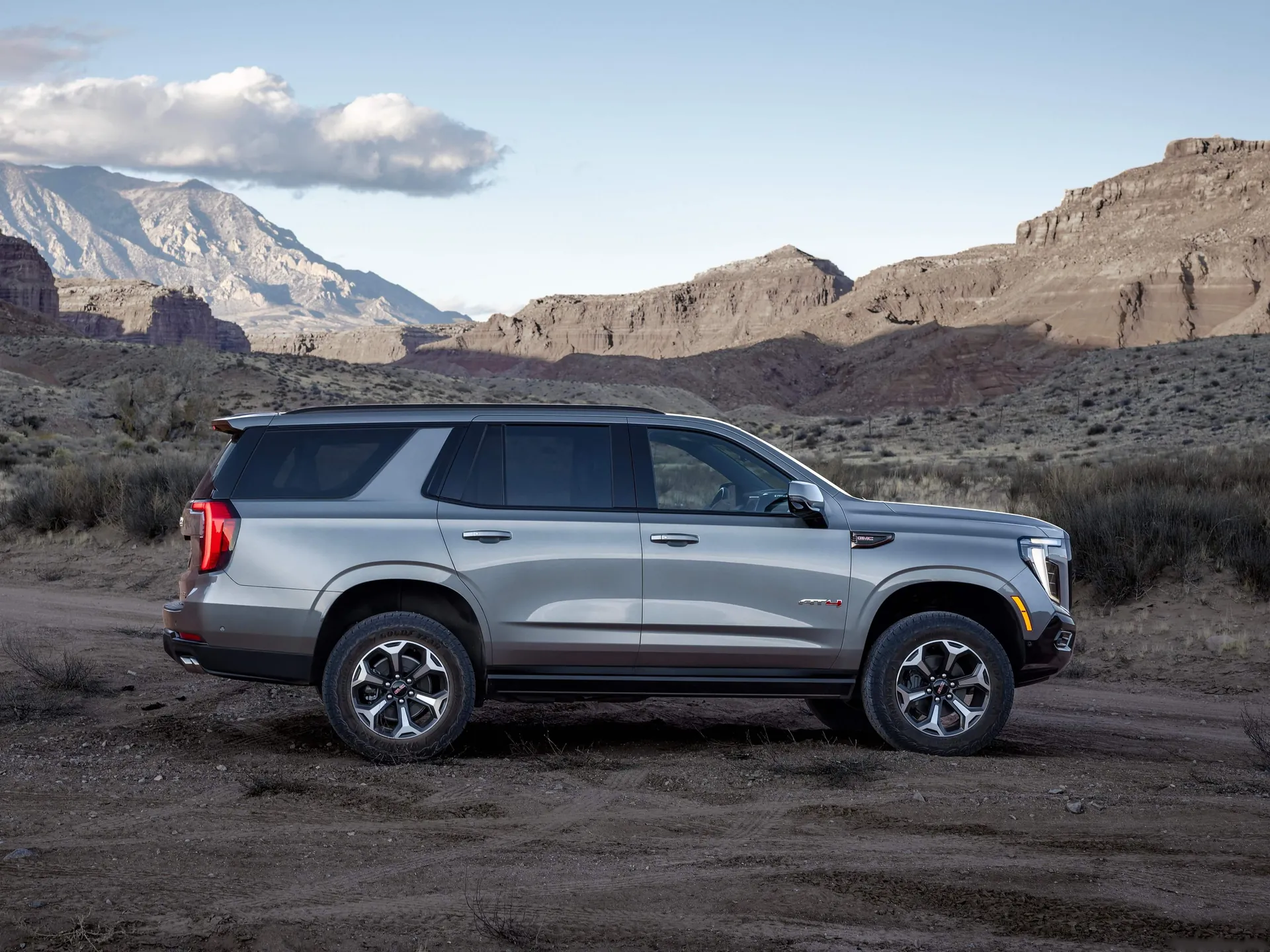 GMC Yukon AT4 (2025) – boční profil
