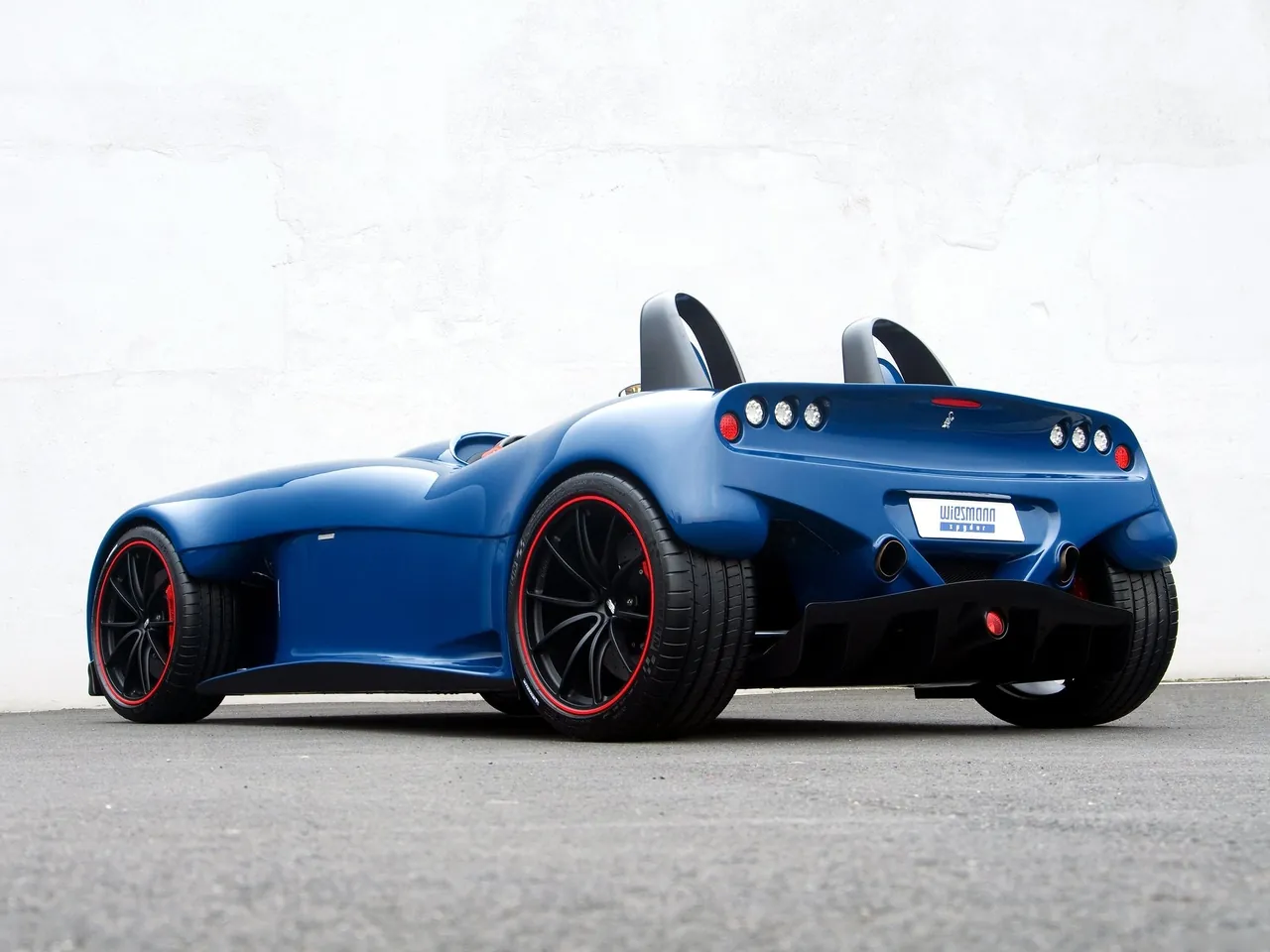 Wiesmann Spyder Concept (2011) – zadní tříčtvrteční pohled