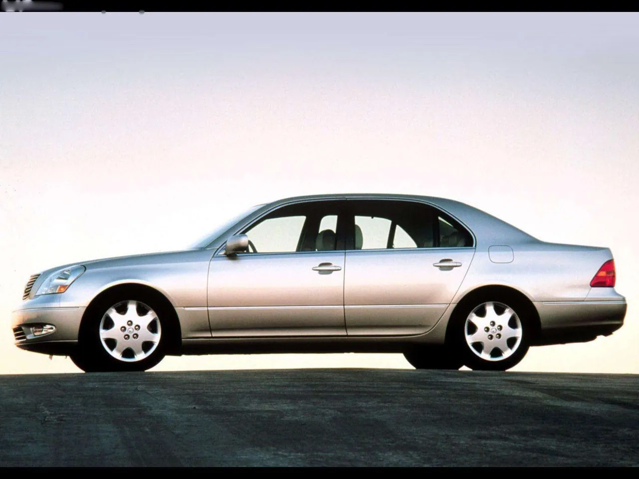 Lexus LS430 (2001) – boční profil