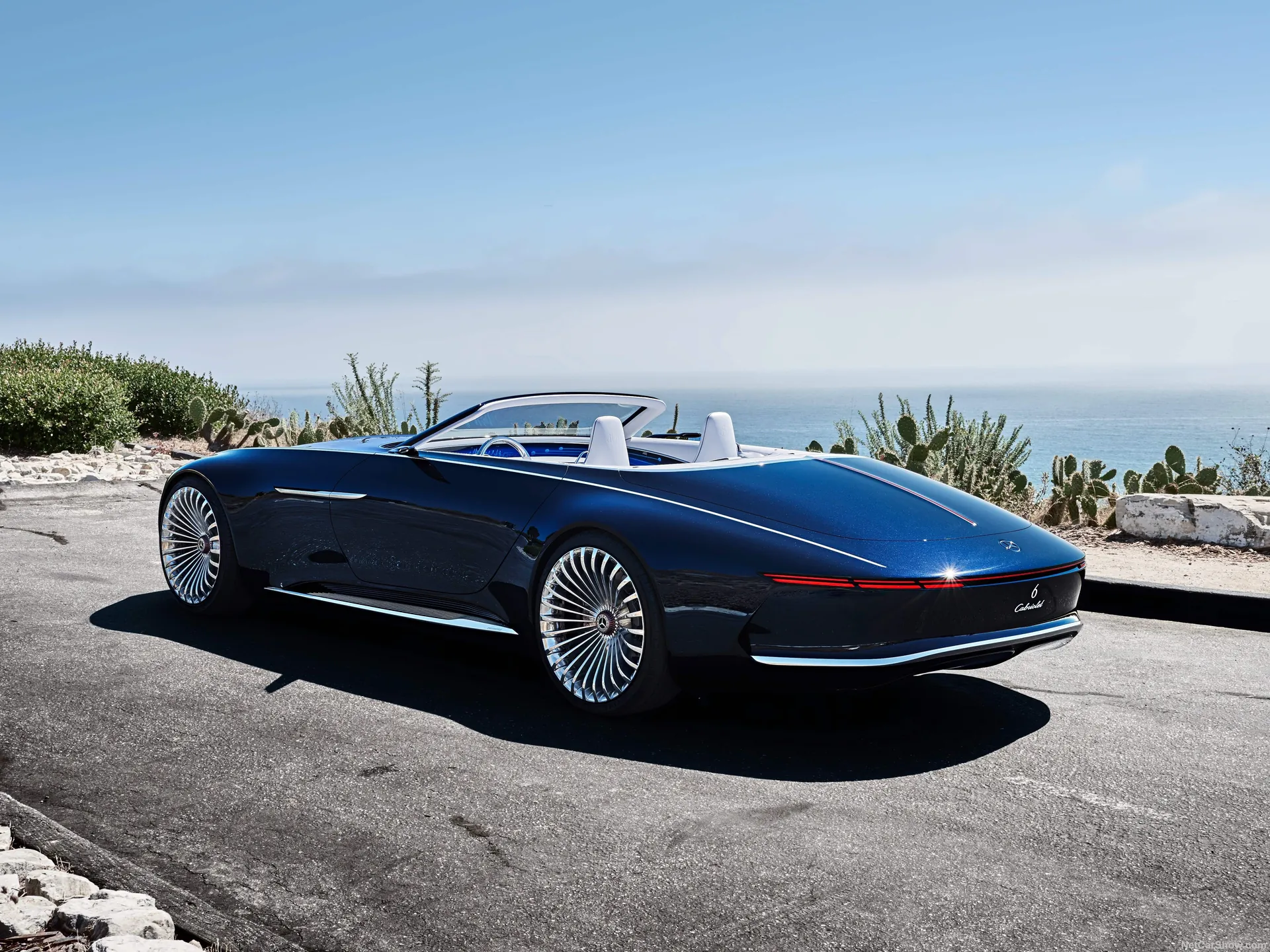Mercedes-Benz Vision Maybach 6 Cabriolet Concept (2017) – zadní tříčtvrteční pohled