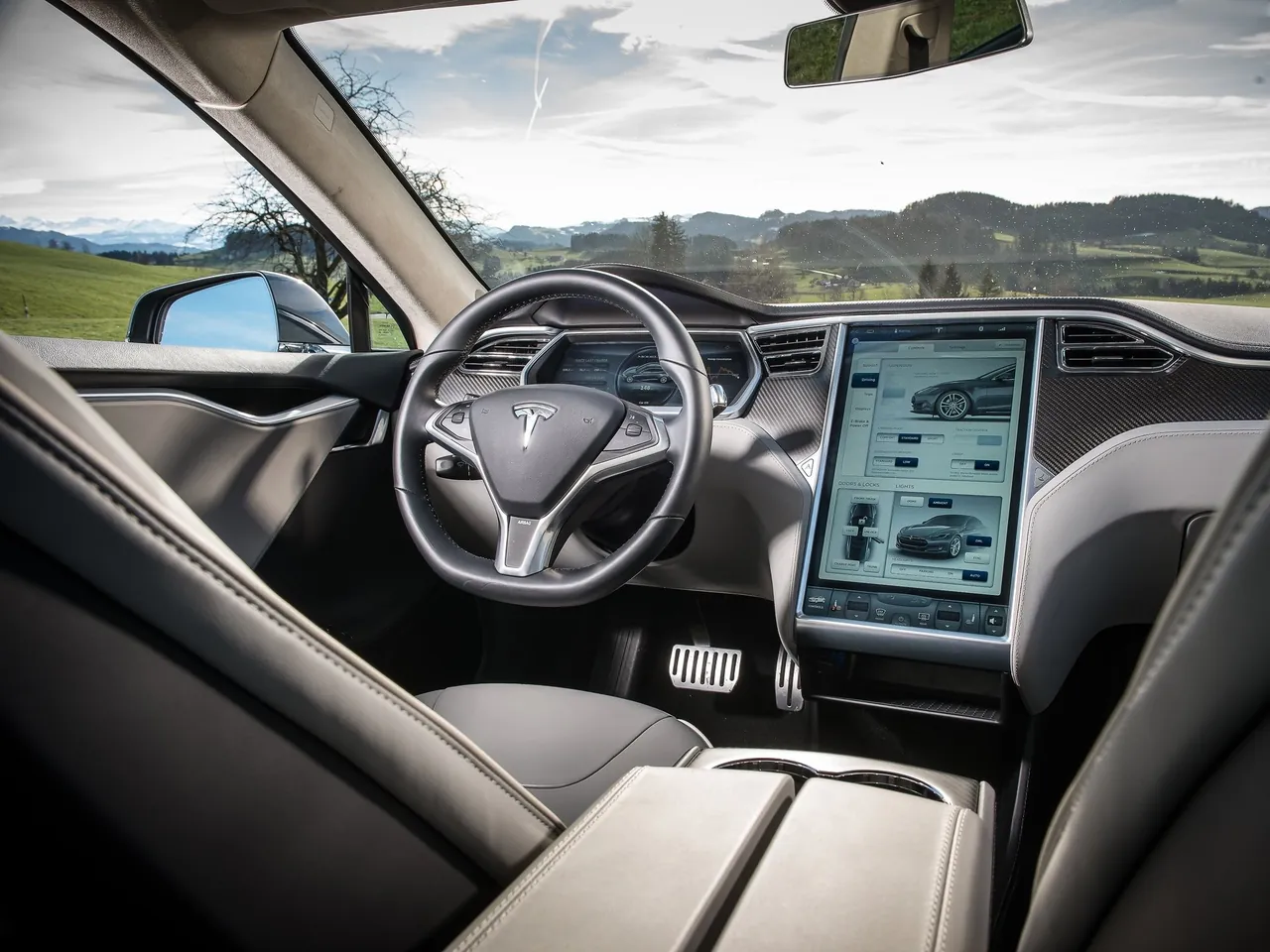 Tesla Model S (2013) – interiér