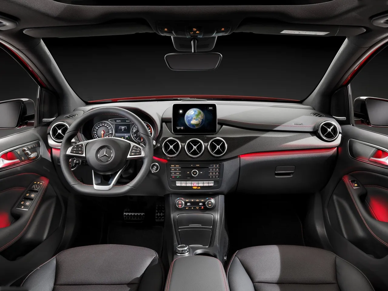 Mercedes-Benz B-Class (2015) - Interior