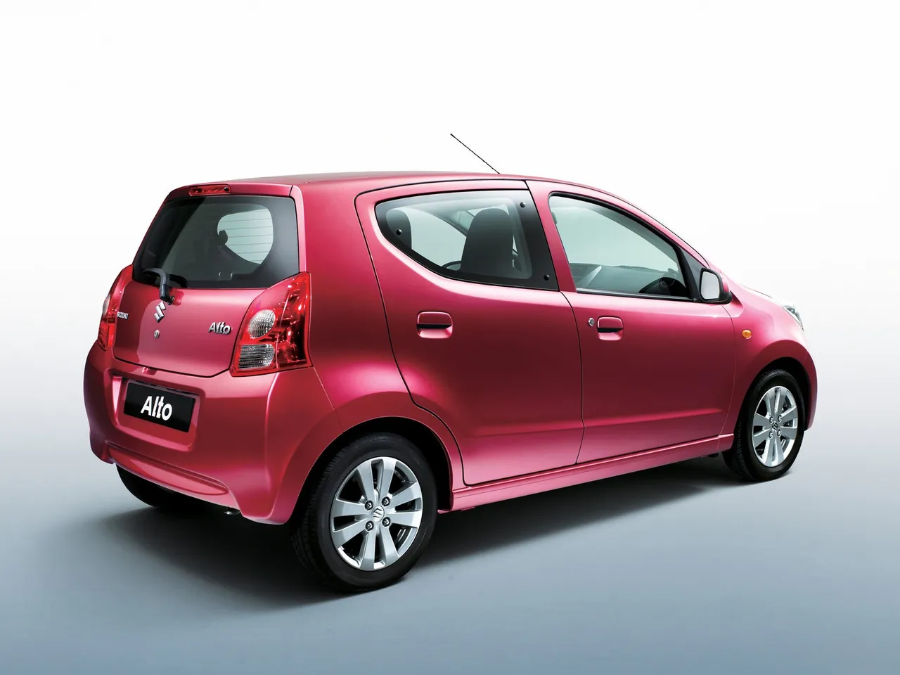 Suzuki Alto (2009) – zadní tříčtvrteční pohled