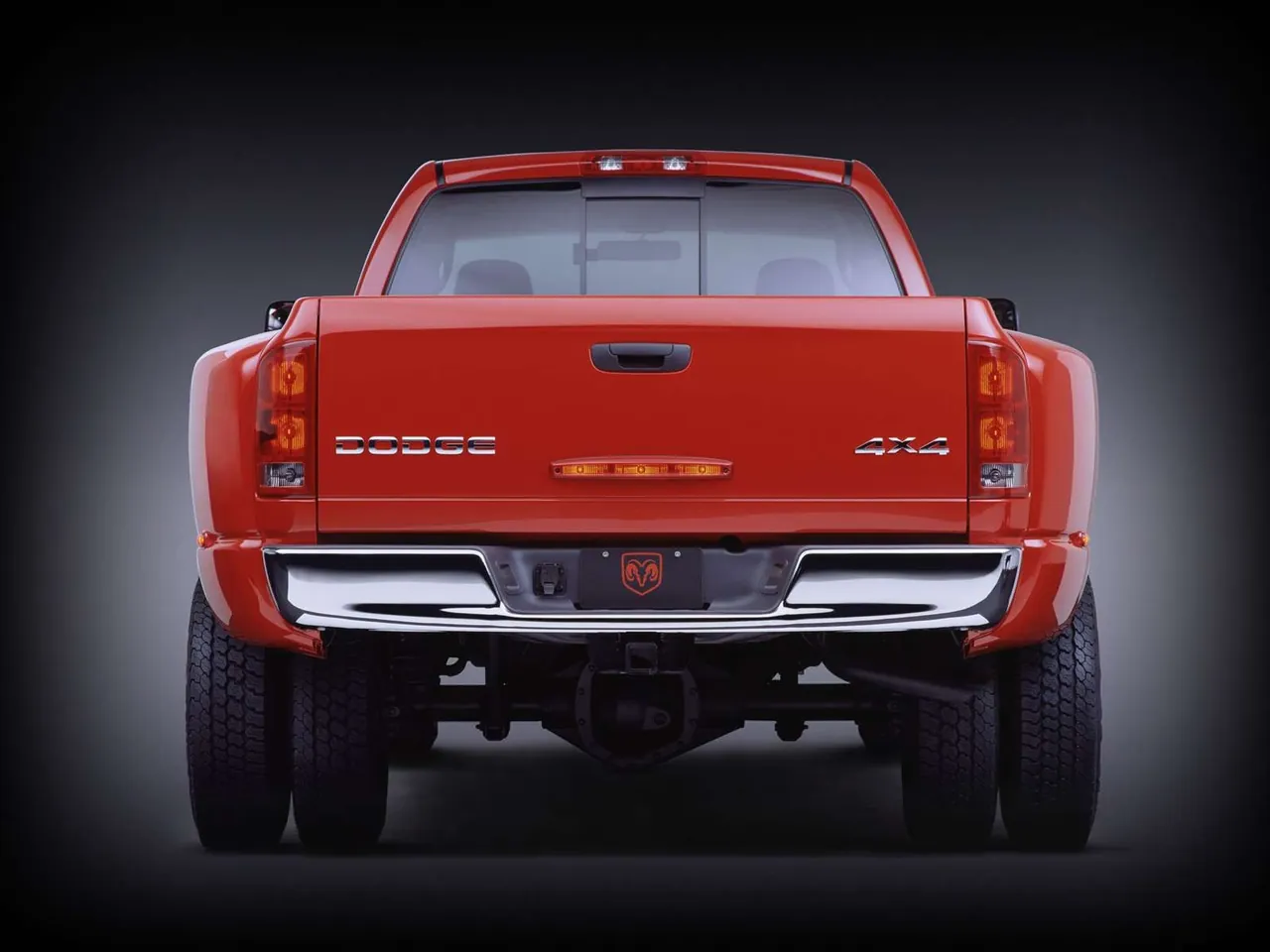 Dodge Ram (2003) – zezadu