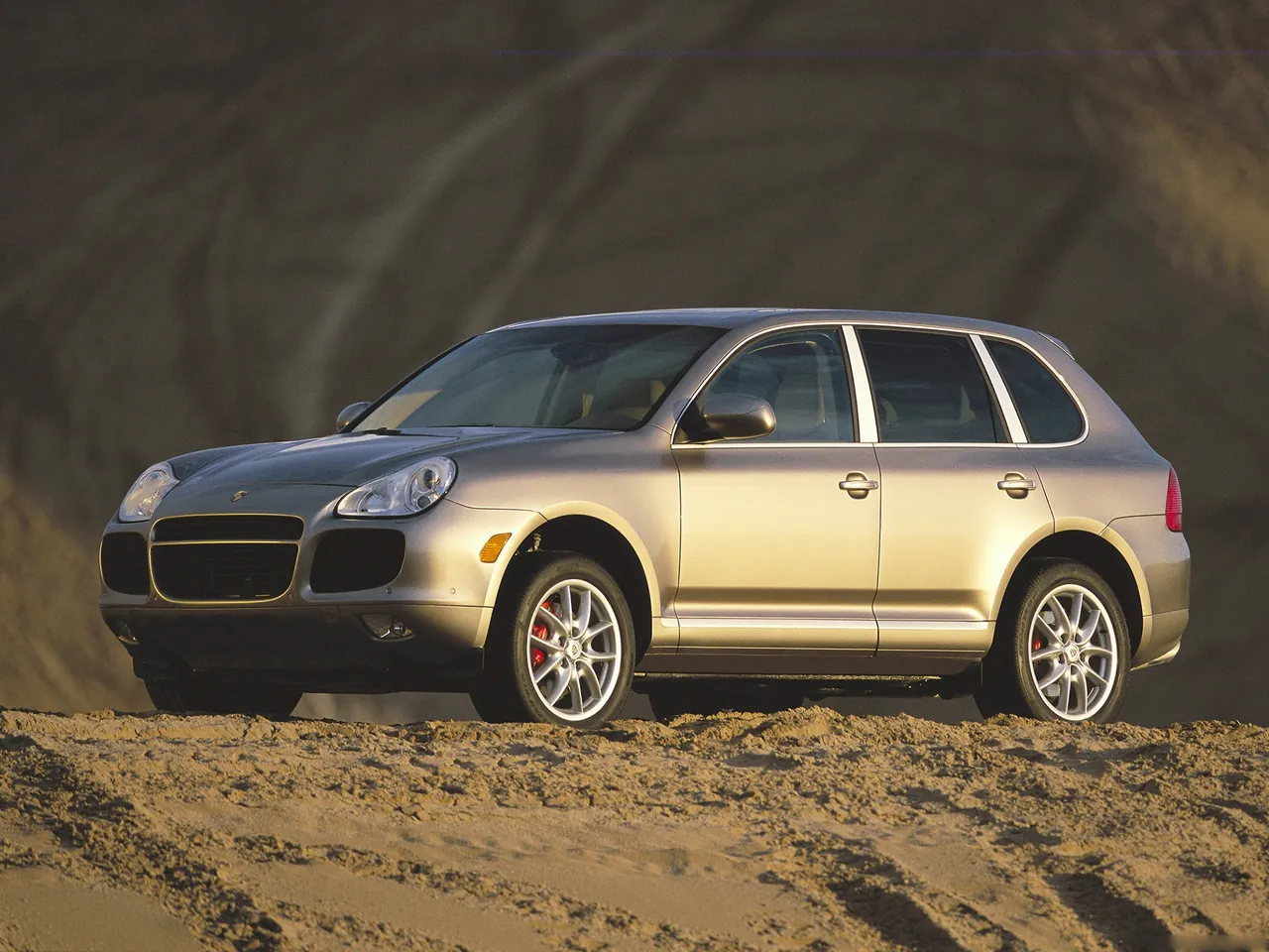 Porsche Cayenne Turbo (2004)