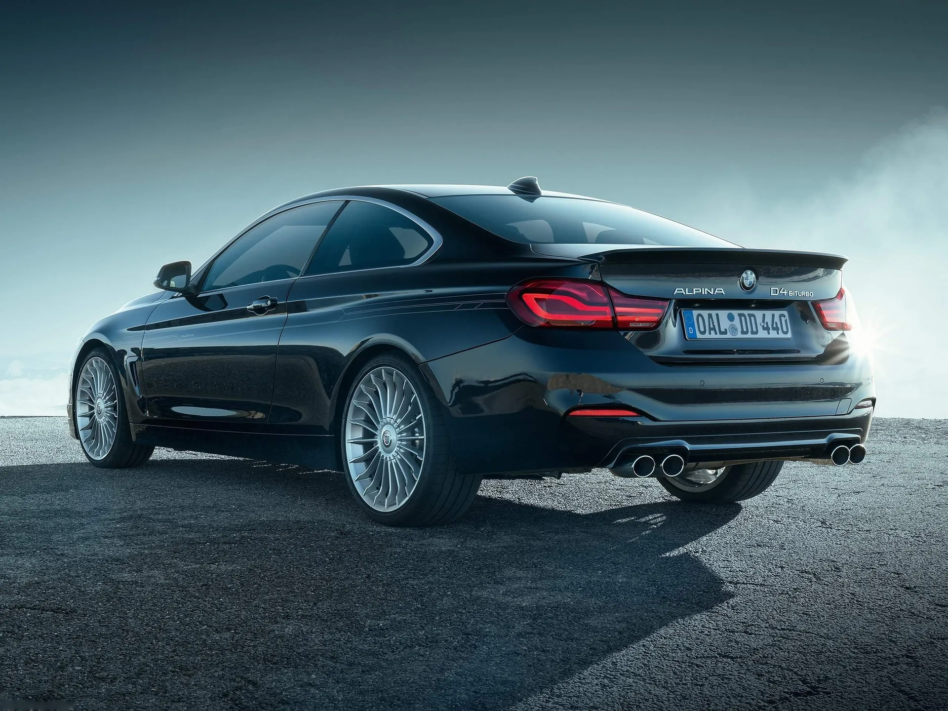 Alpina BMW D4 Bi-Turbo (2018) – zadní tříčtvrteční pohled