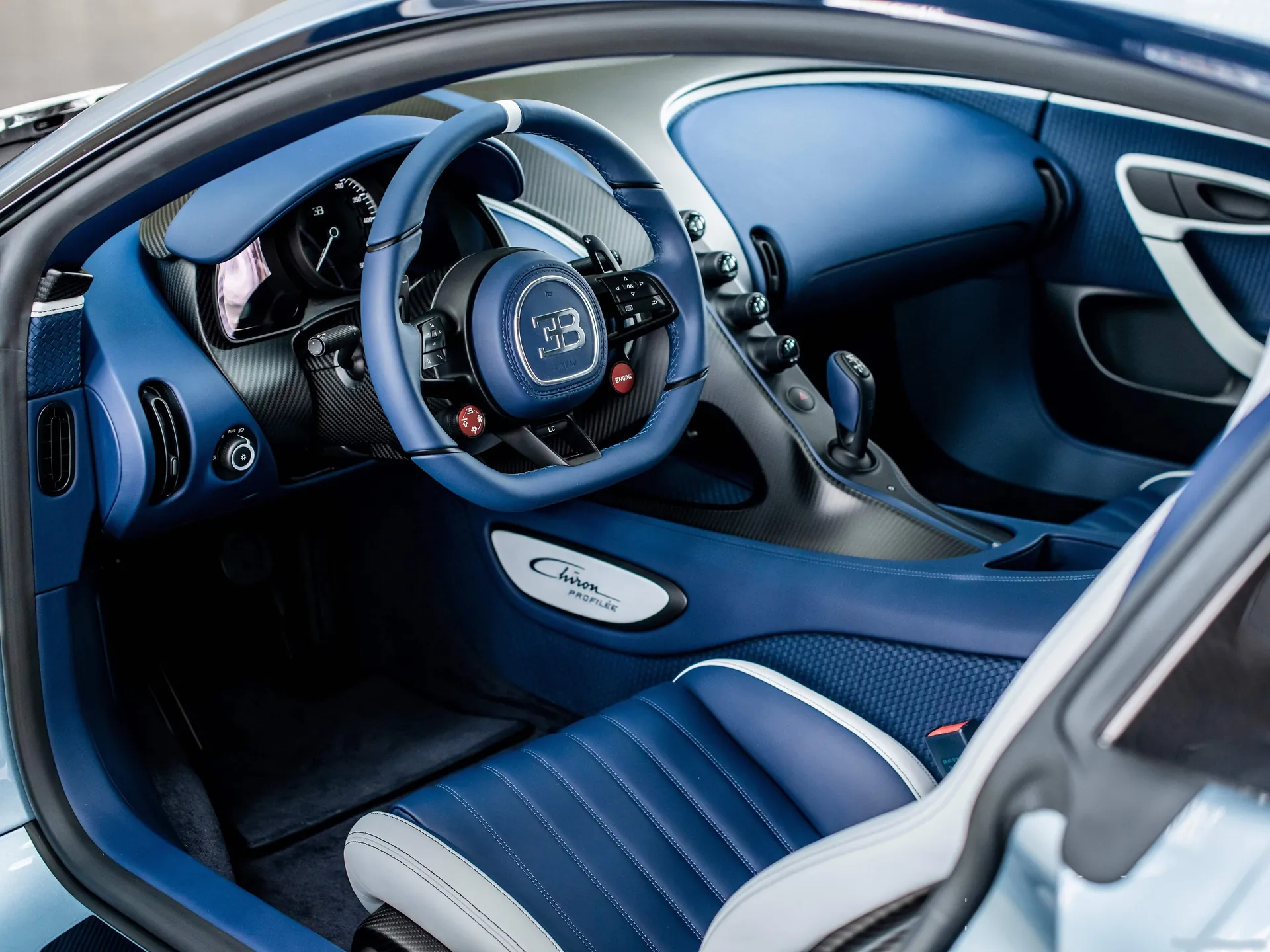 Bugatti Chiron Profilee (2022) – interiér