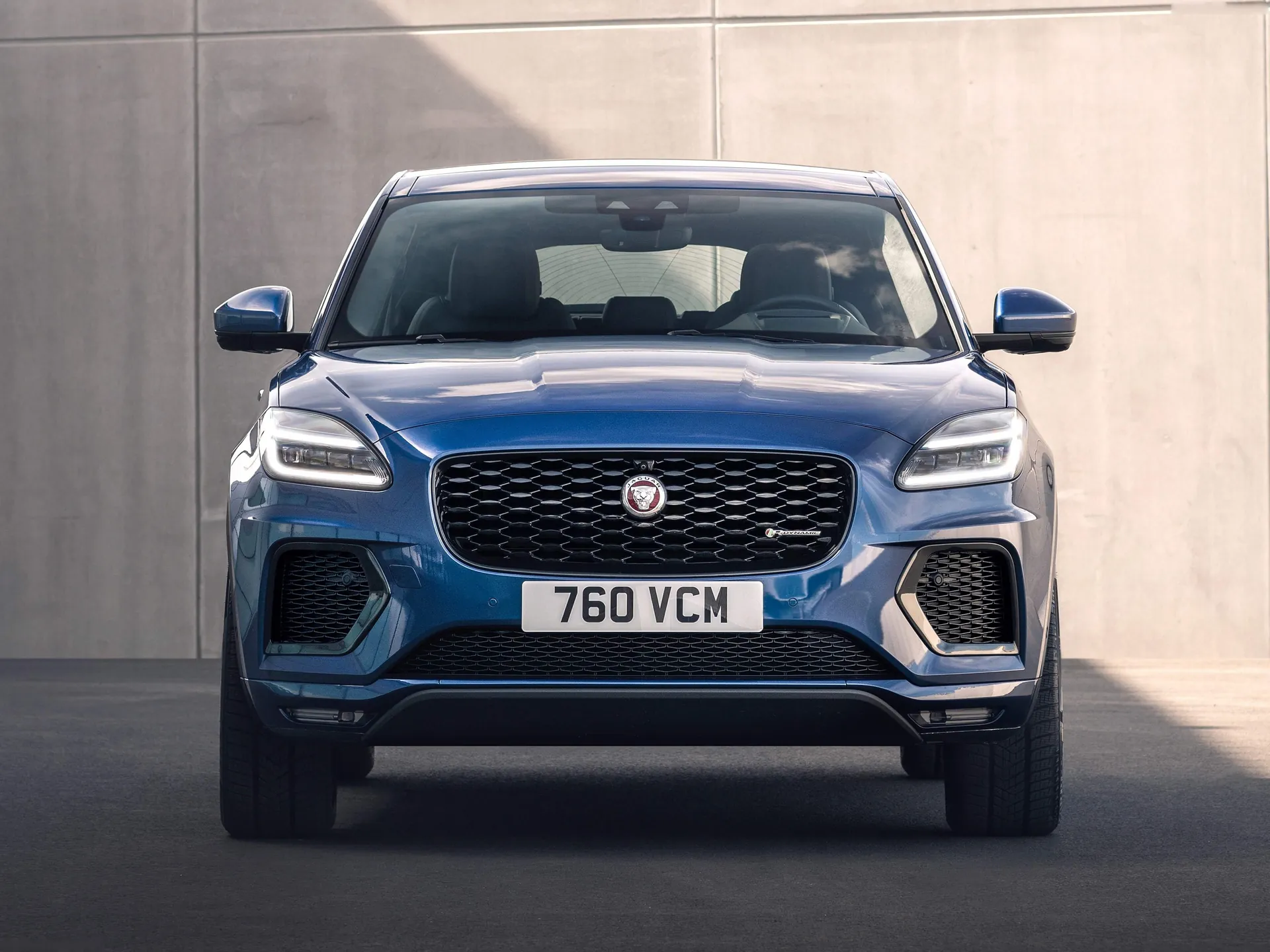 Jaguar E-Pace (2021) – zepředu